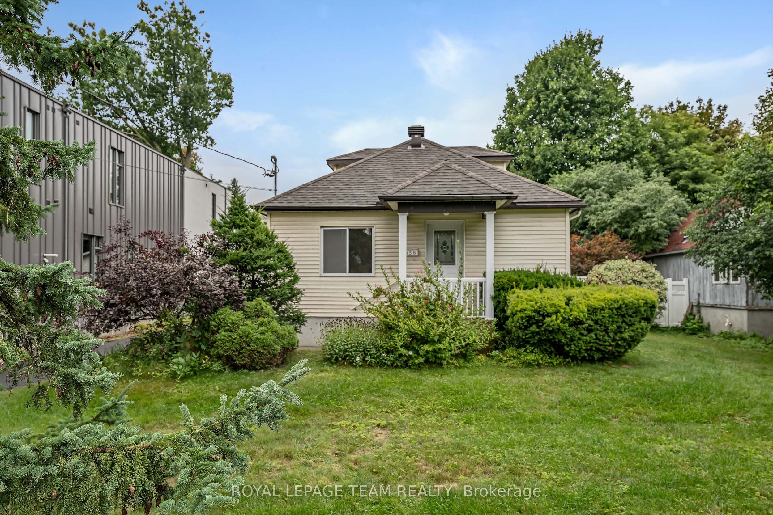 658 Tweedsmuir Avenue, Westboro - Hampton Park, ON K1Z 5P6