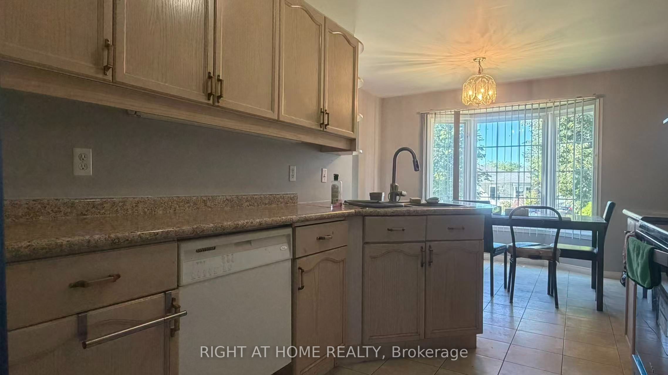 271 Fleming Drive, London East, ON N5V 4Y8 photo 3