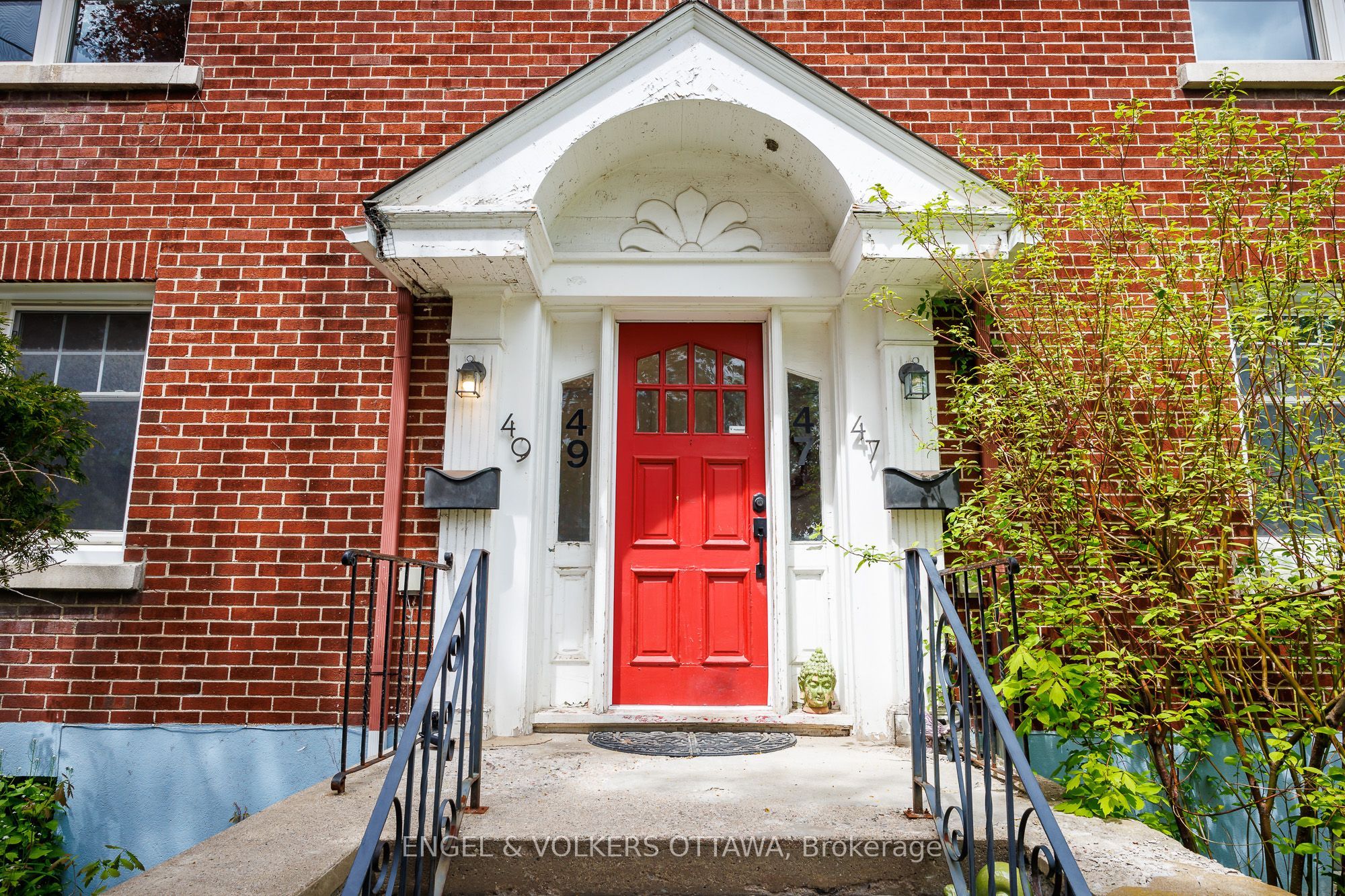 49 GENEVA Street, Tunneys Pasture and Ottawa West, ON K1Y 3N6 photo 4