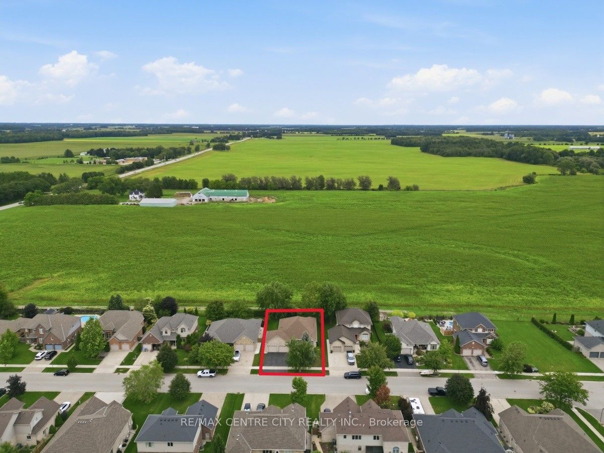 68 Willow Ridge Road, Middlesex Centre, ON N0M 2A0 photo 2