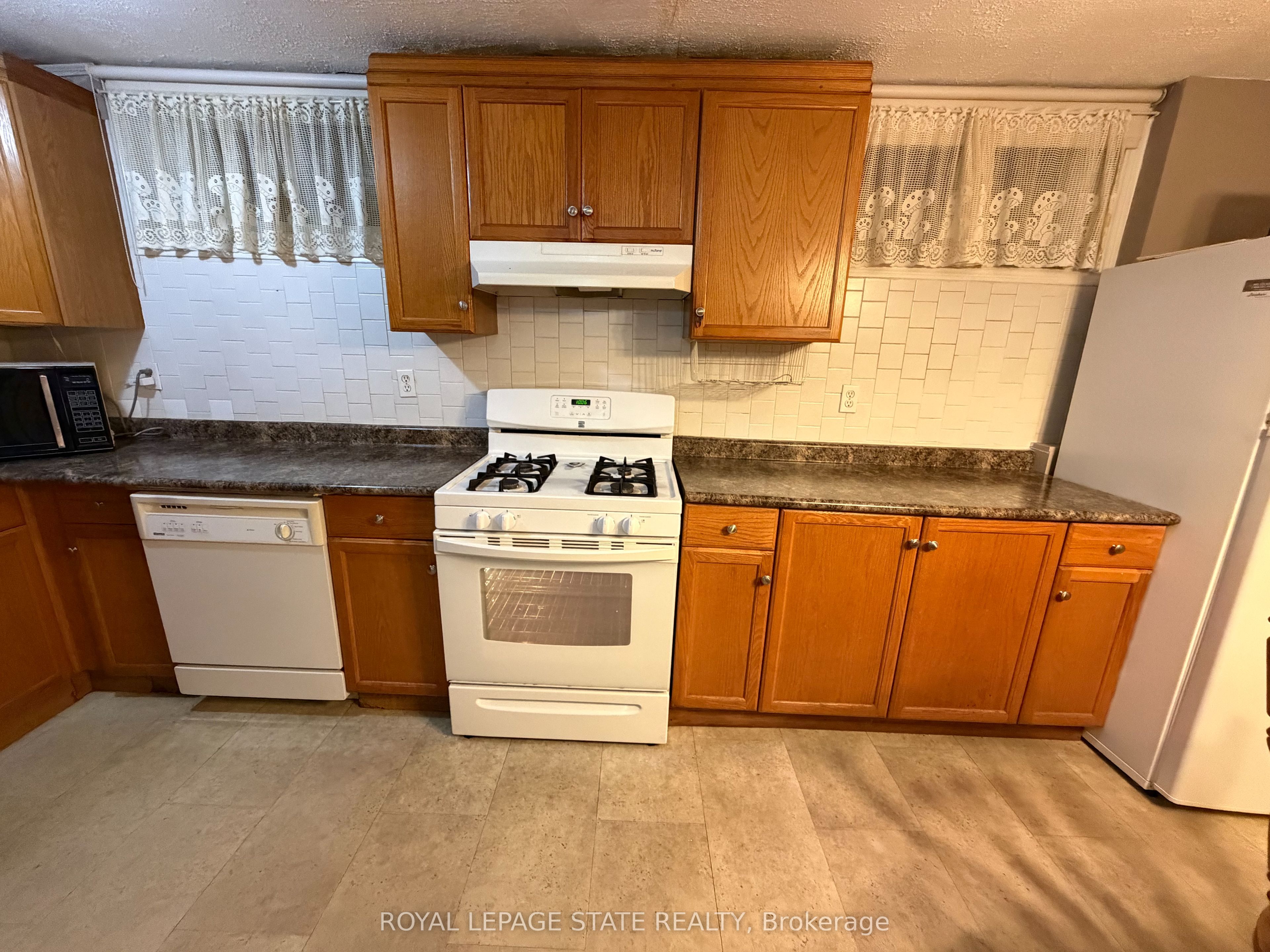 79 Edinburgh Avenue Basement, Hamilton, ON L8H 2C6 photo 4