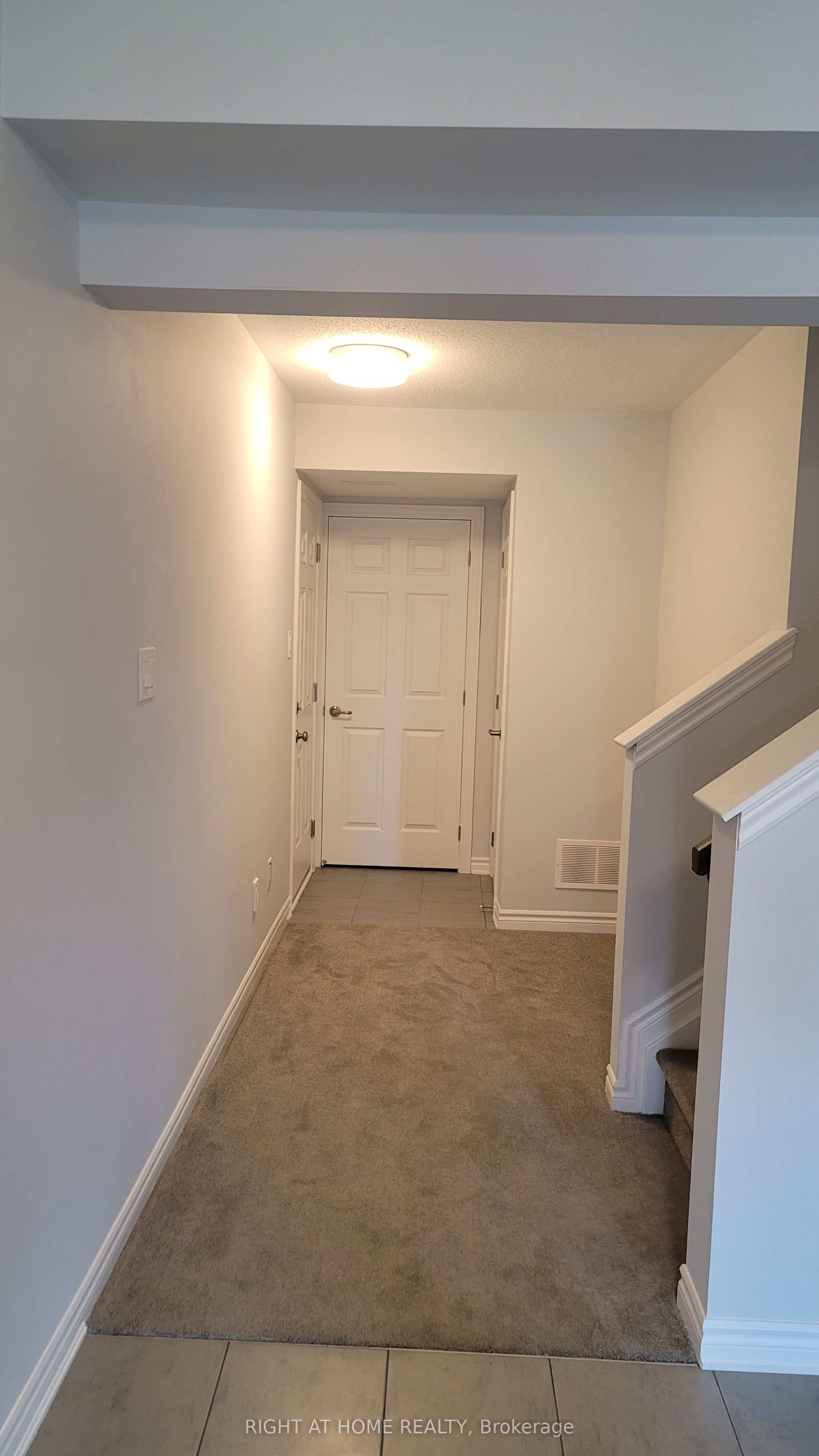 219 Darjeeling Avenue, Barrhaven, ON K2J 7C8 photo 3