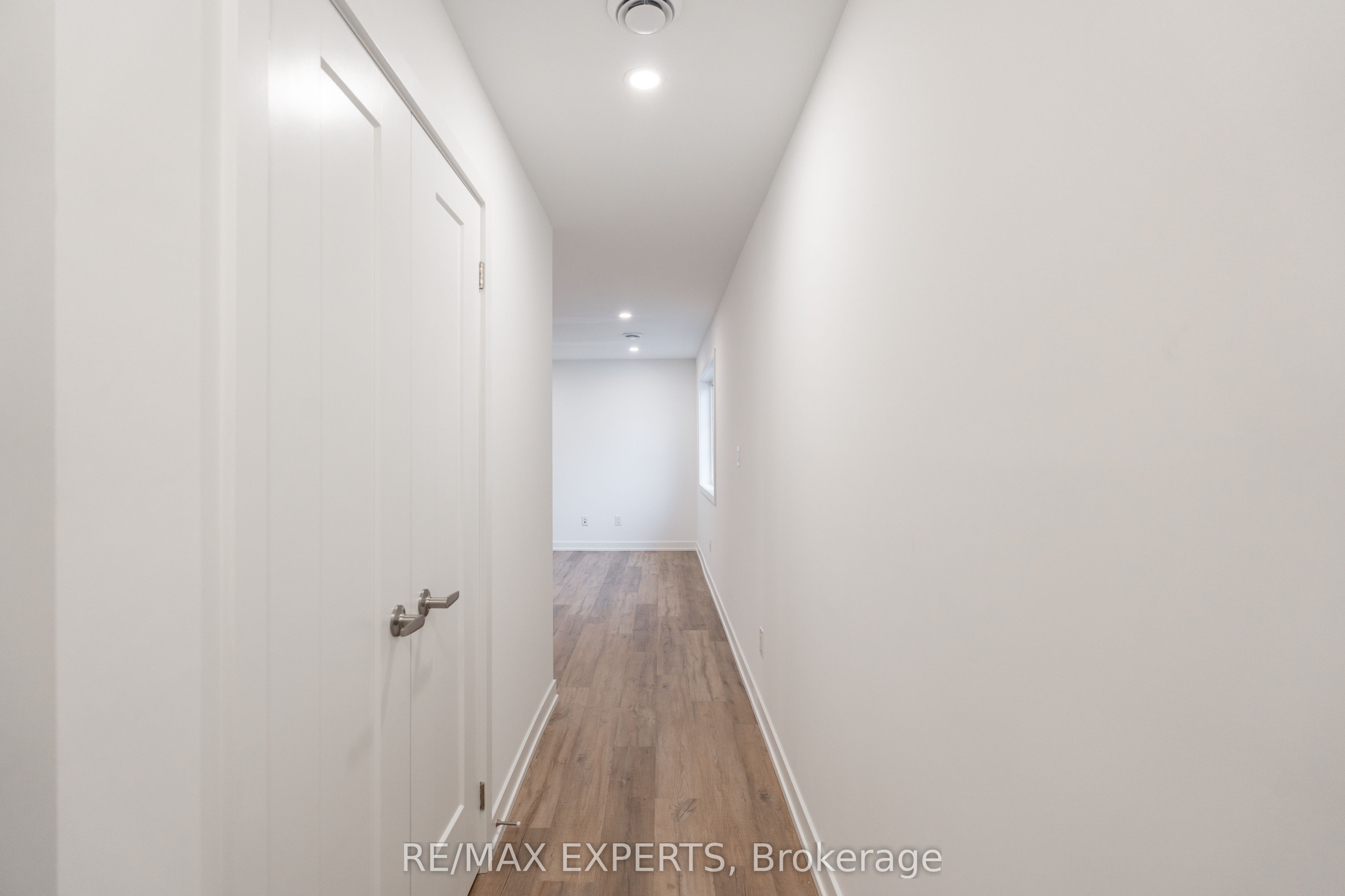 4263 Fourth Avenue 435, Niagara Falls, ON L2E 0C2 photo 4