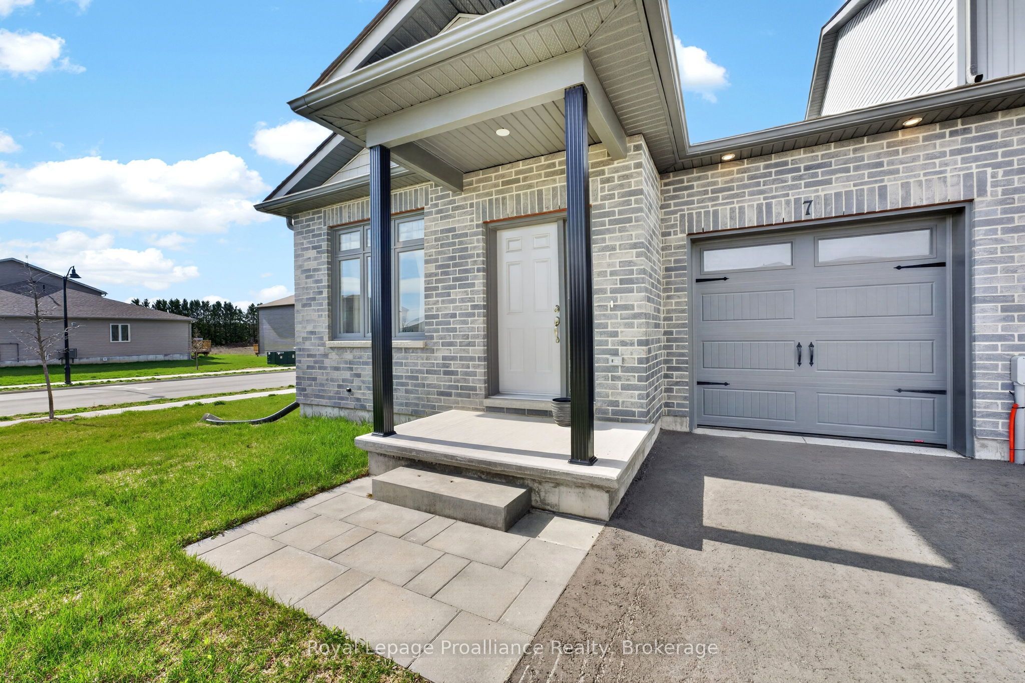 7 Griffin Street, Prince Edward County, ON K0K 2T0 photo 3