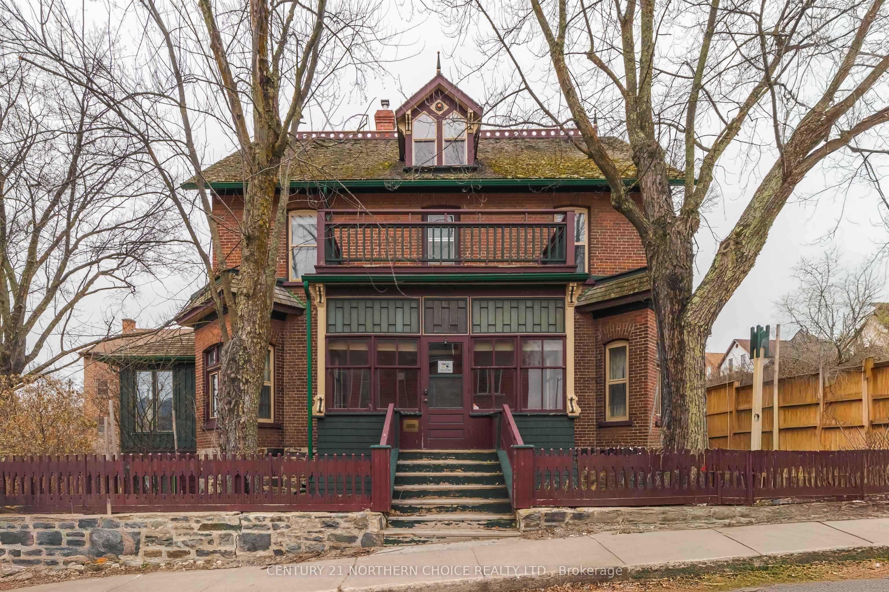 127 Fifth Avenue S, Kenora, ON P9N 2A3