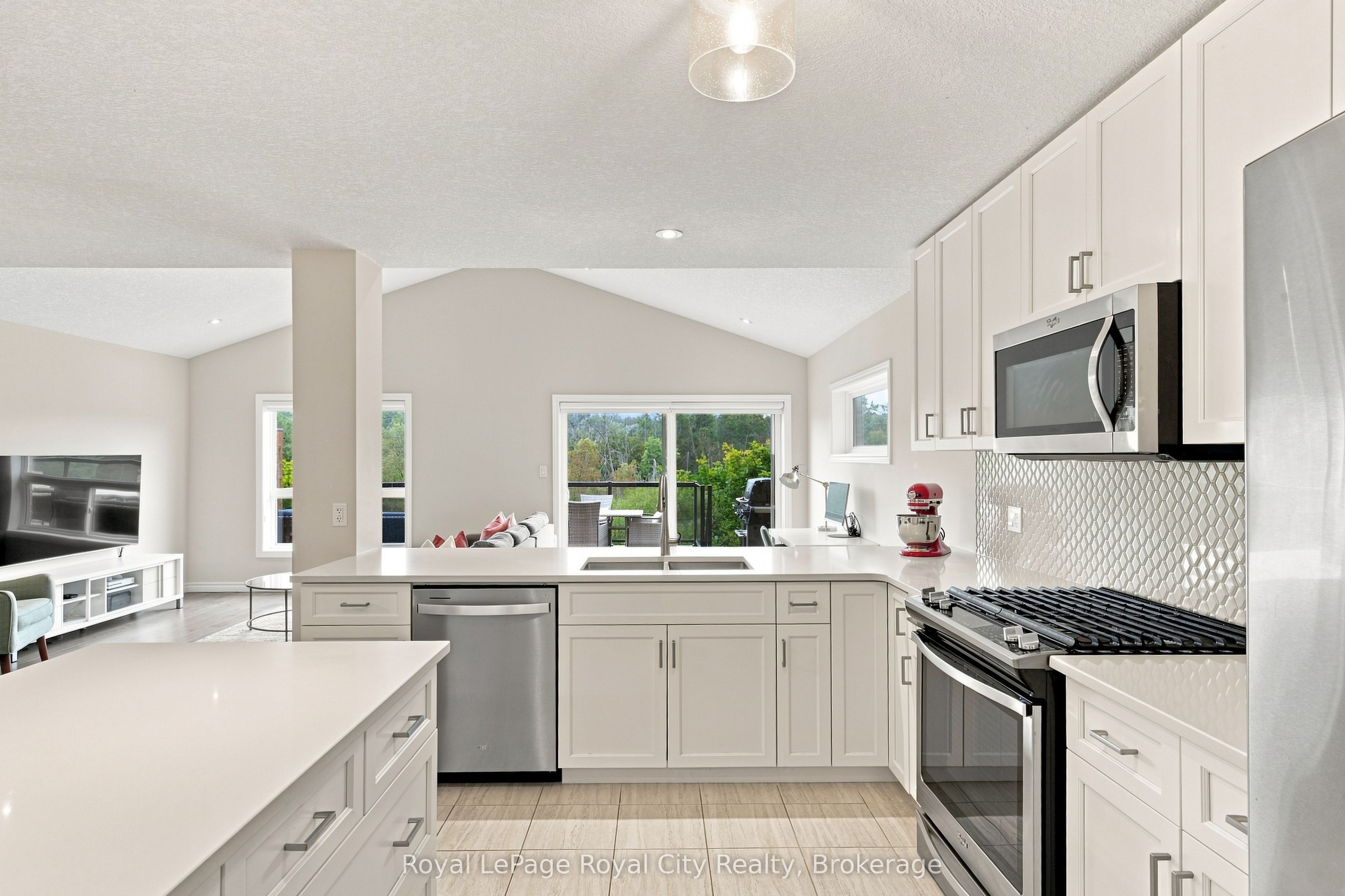 558 Starwood Drive, Guelph, ON N1E 0L8 photo 5