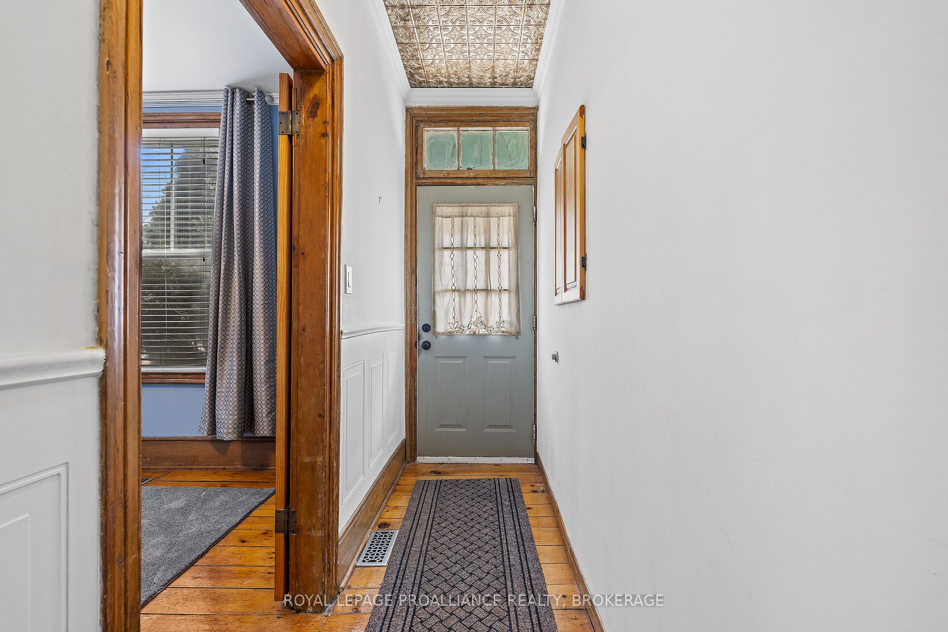 270 Wellington Street, Kingston, ON K7K 2Z1 photo 4