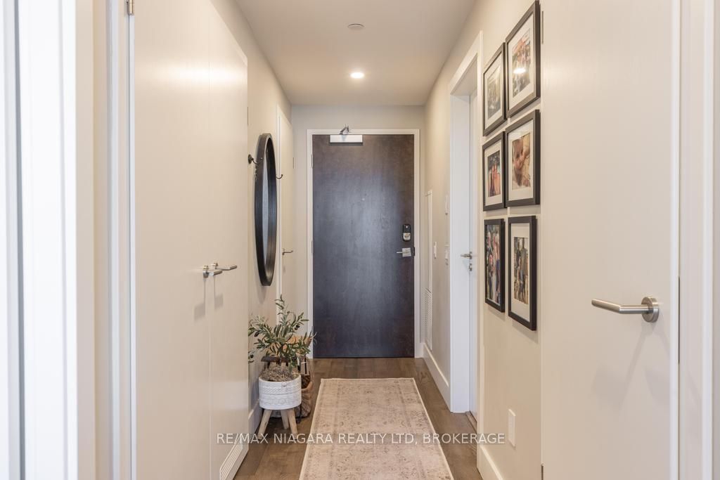 57 Lakeport Road 302, St. Catharines, ON L2N 4P6 photo 3