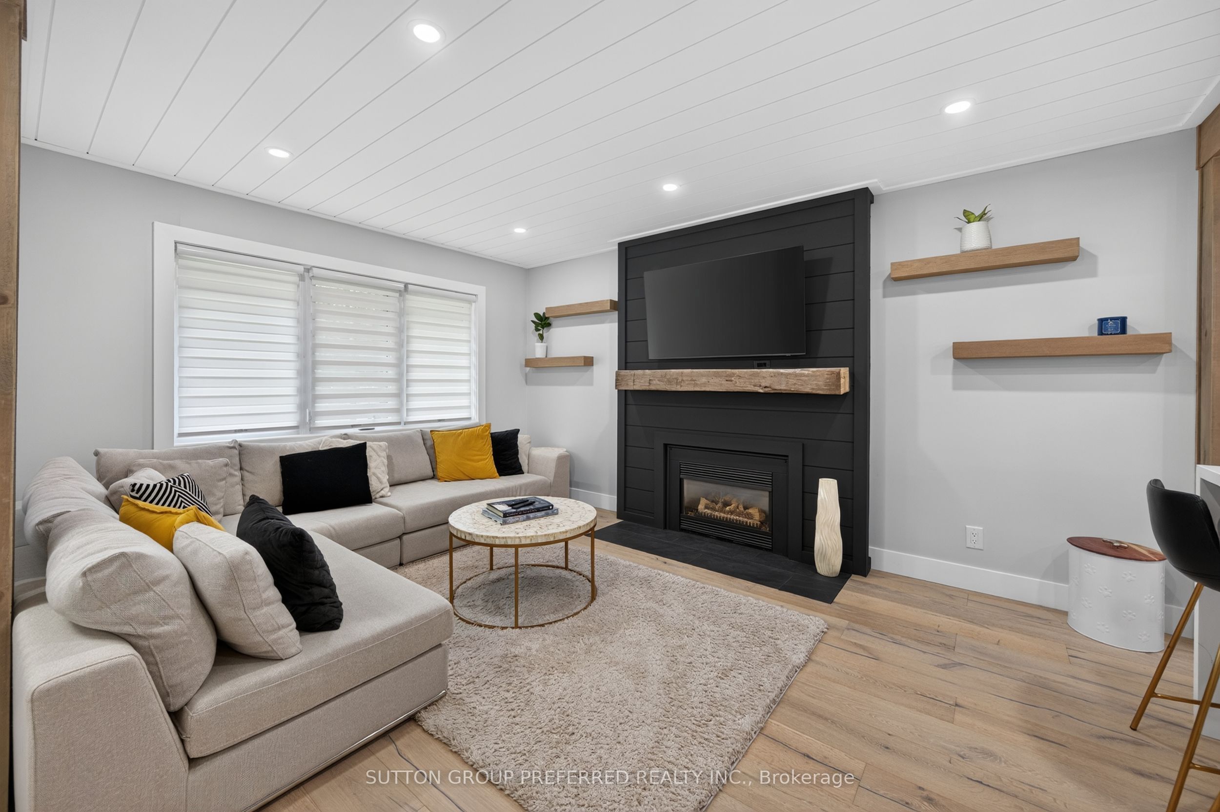 721 Inverness Avenue, London North, ON N6H 3C7 photo 2
