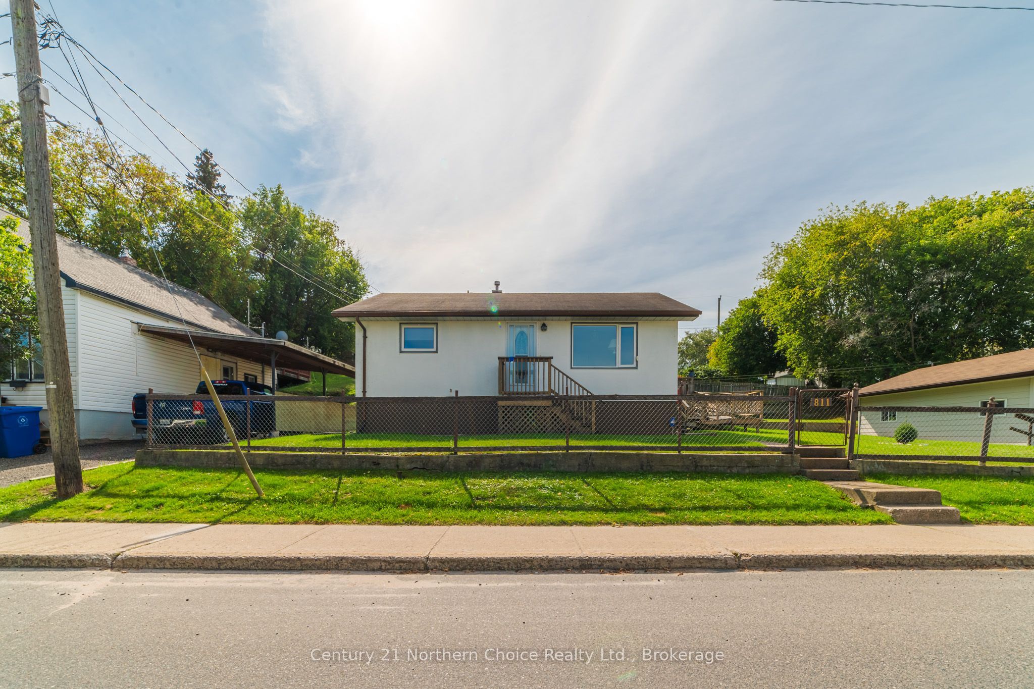 811 Fourth Street N, Kenora, ON P9N 2N6 photo 5