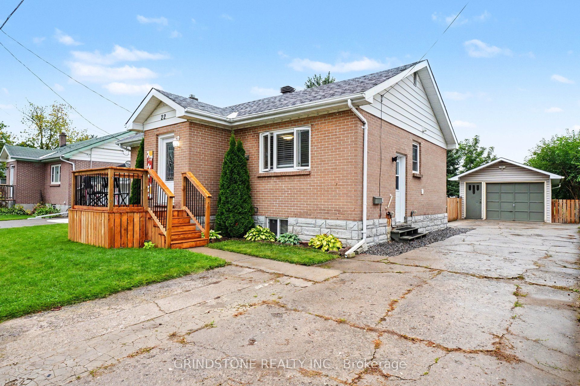 22 Greig Street, Smiths Falls, ON K7A 1M2 photo 2