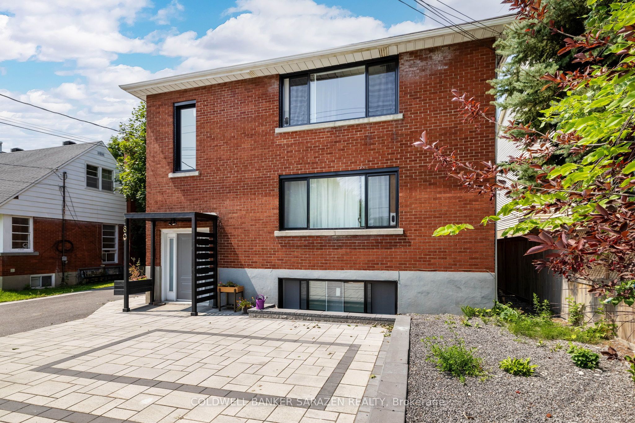 180 Woodroffe Avenue 1, Woodroffe, ON K2A 3T9