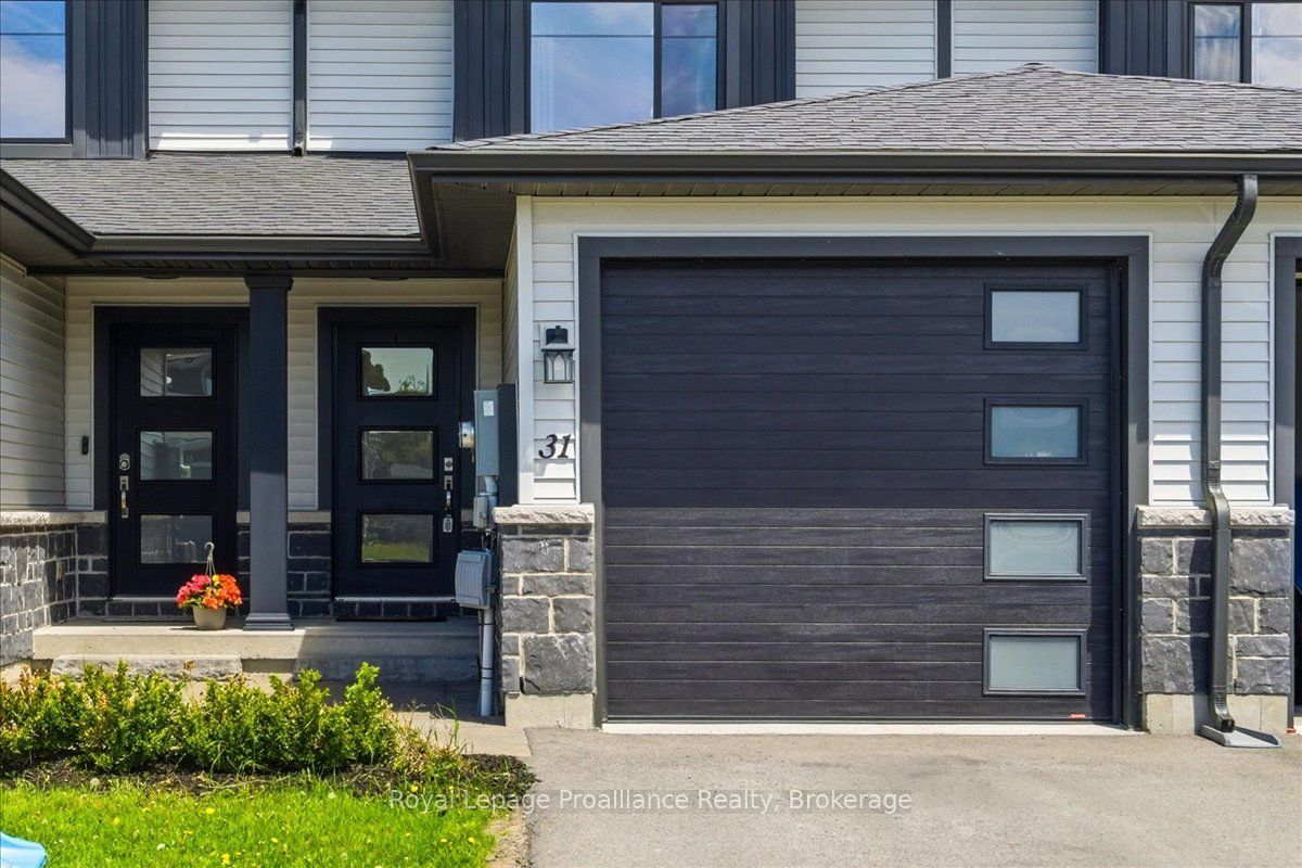 31 Dewal Place, Belleville, ON K8P 0H3 photo 2
