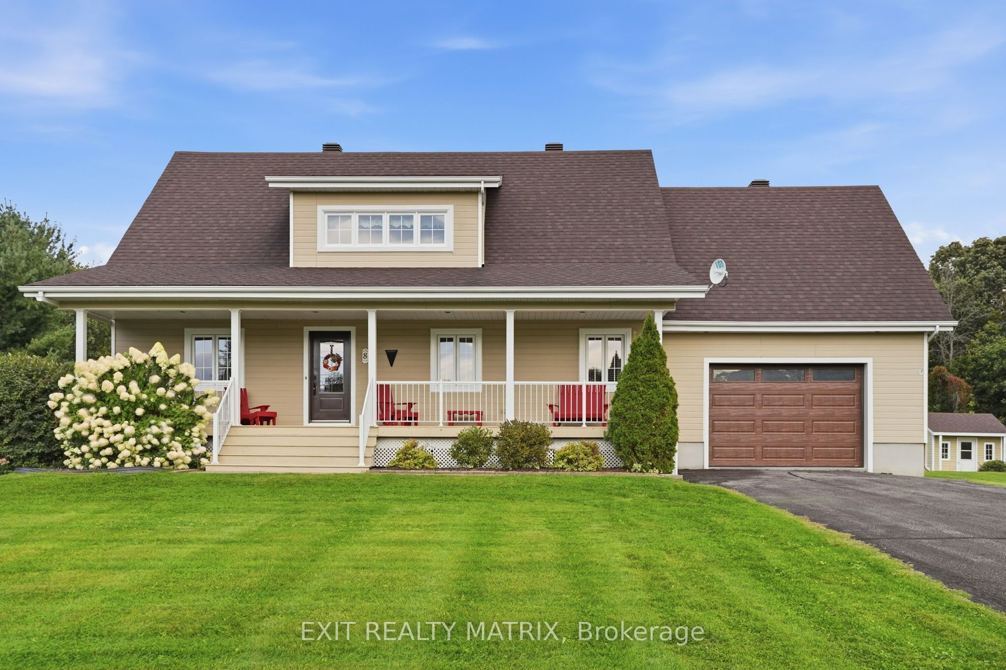 8 Ravary Street, Champlain, ON K0B 1K0 photo 2