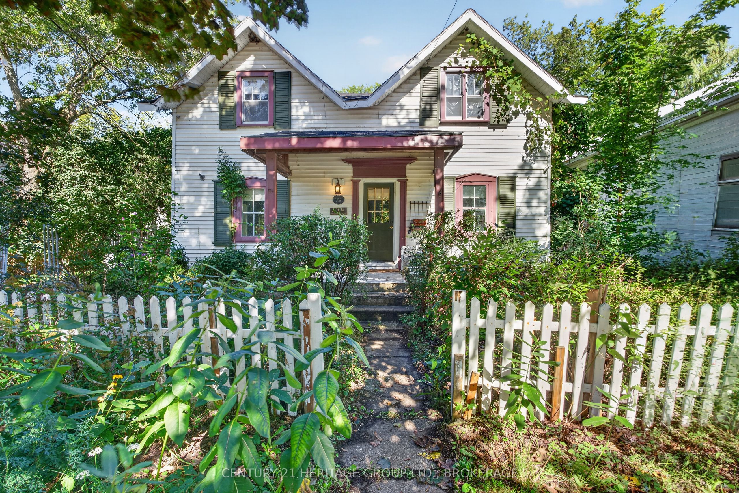 438 Main Street, Loyalist, ON K0H 1G0 photo 3
