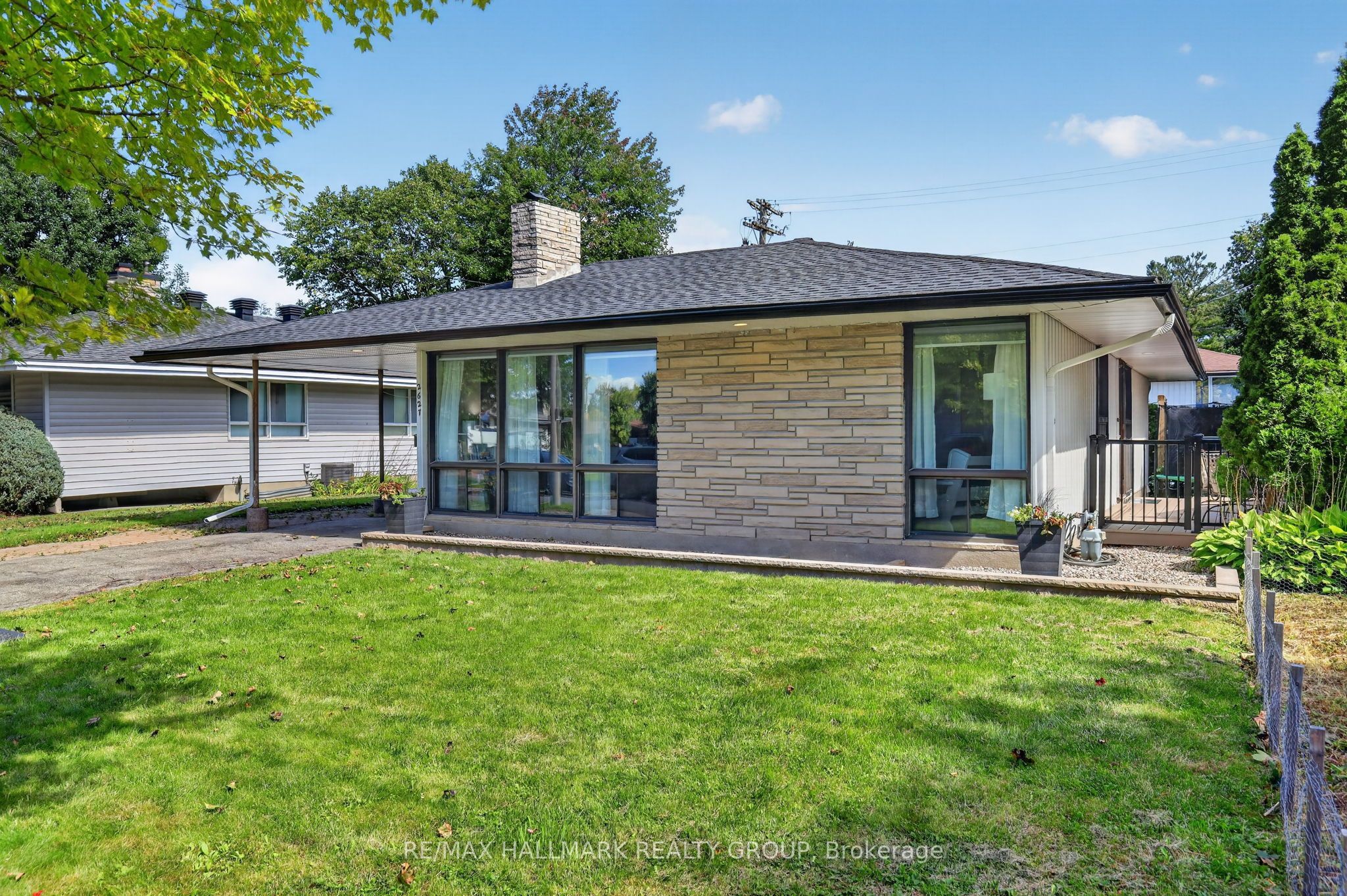 2627 Norberry Crescent, Billings Bridge - Riverside Park and Area, ON K1V 6N3 photo 2