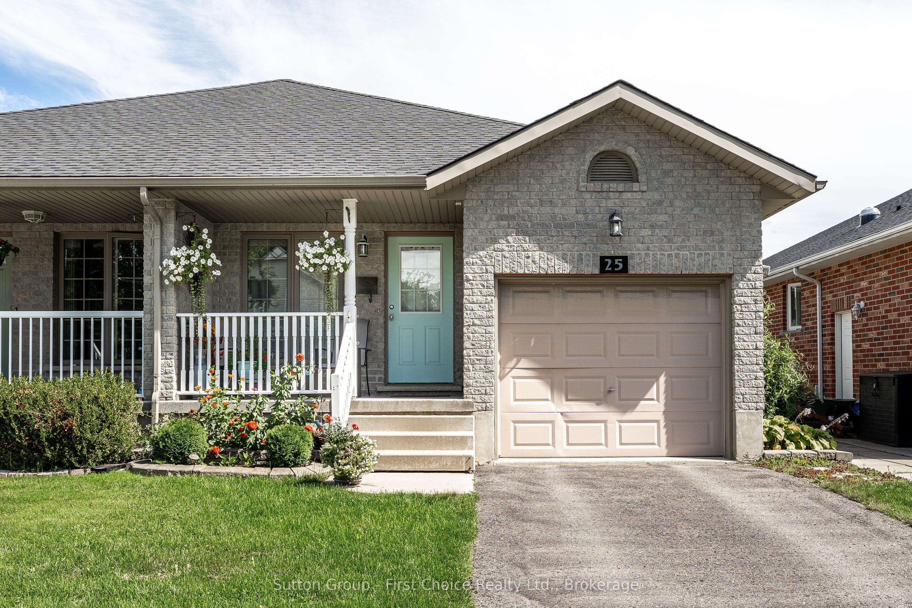 25 Trinity Street, Stratford, ON N5A 4P5 photo 3
