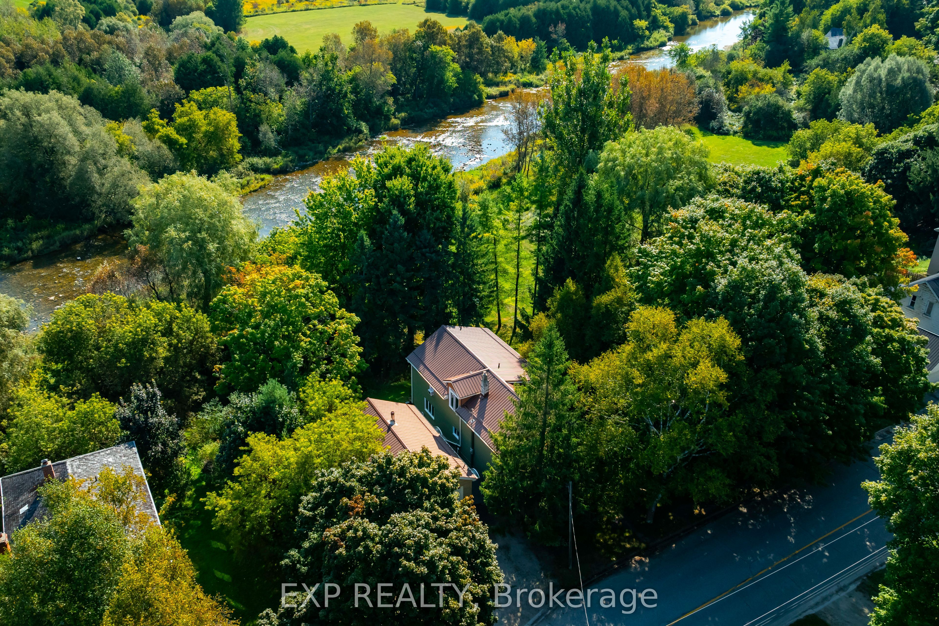 16 Mill Street, Amaranth, ON L9W 3Z3 photo 3