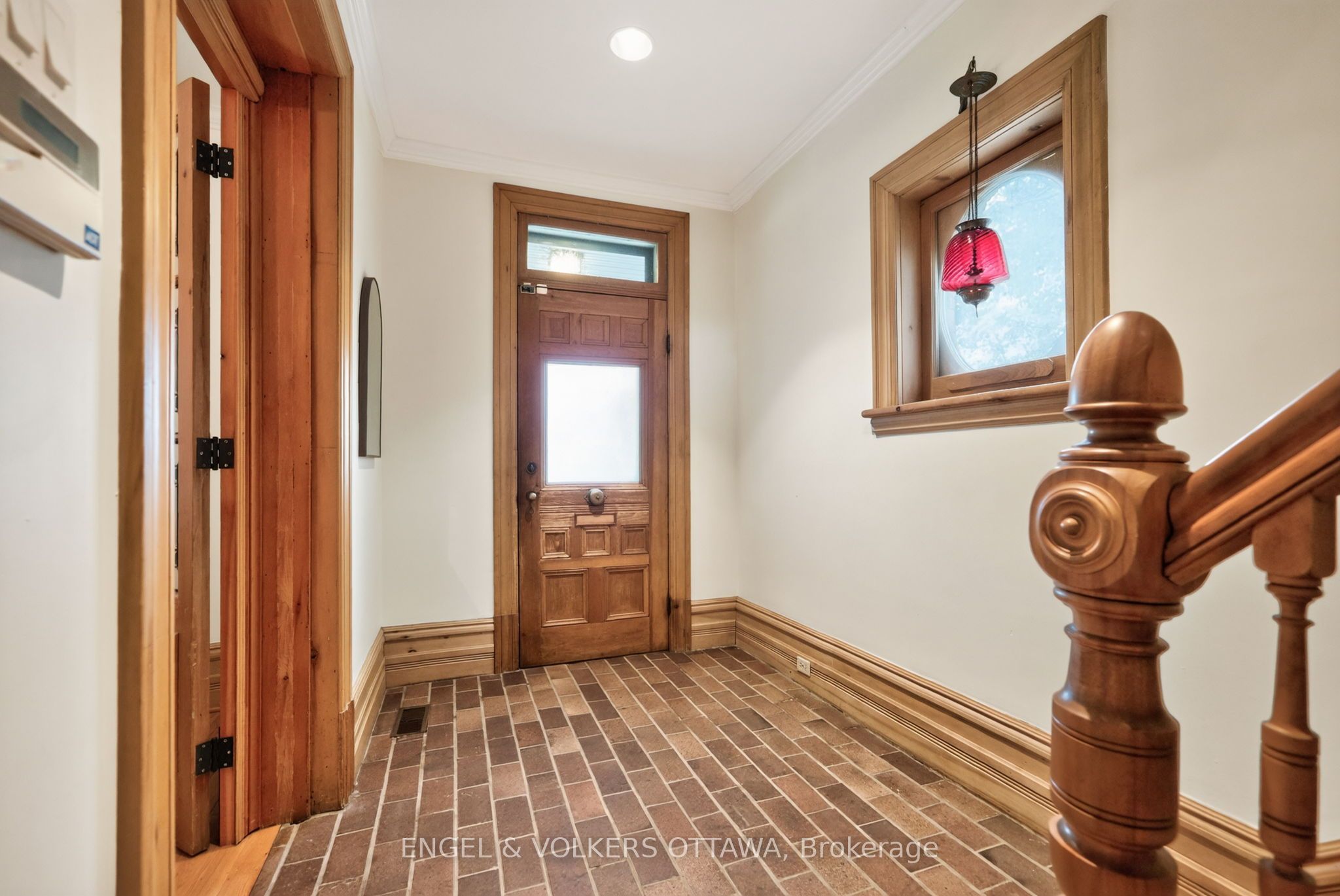 2241 Old Lilac Lane, Alta Vista and Area, ON K1H 6H6 photo 5