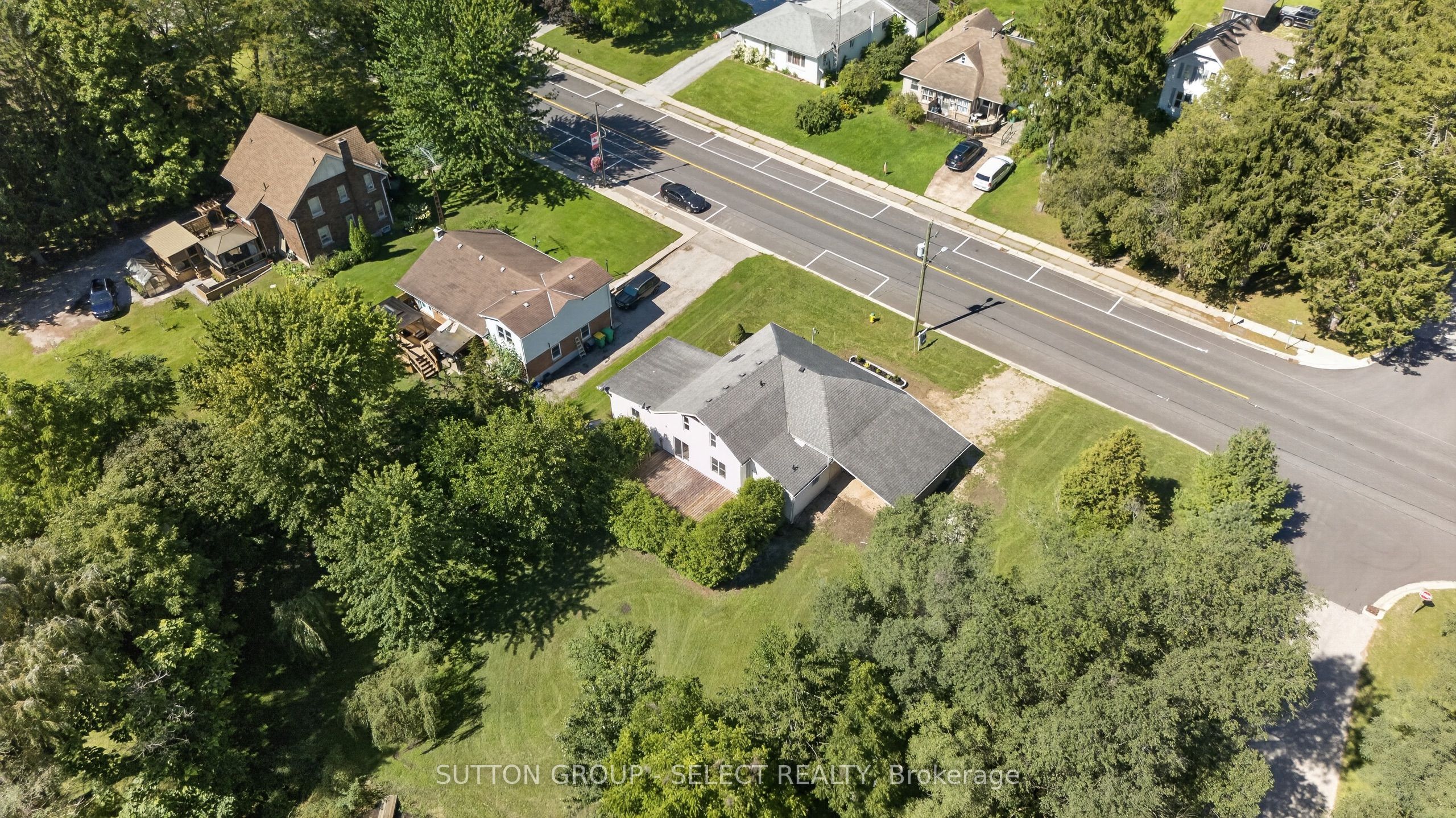 1825 Longwoods Drive, Southwest Middlesex, ON N0L 2N0 photo 2