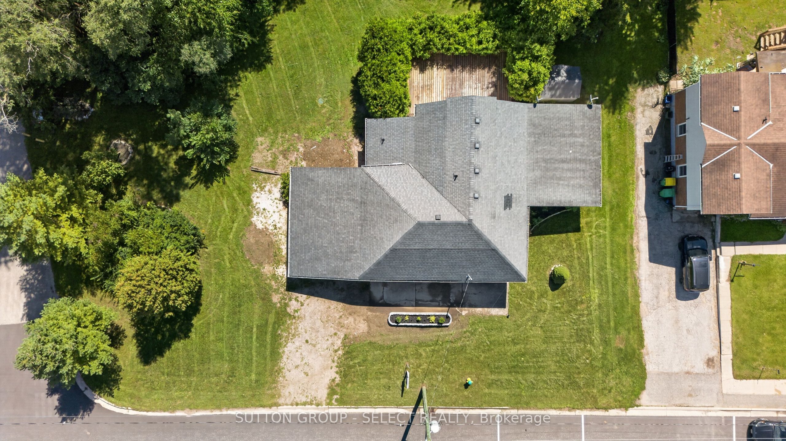 1825 Longwoods Drive, Southwest Middlesex, ON N0L 2N0 photo 3