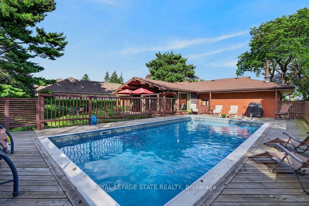 558 Mountain Brow Boulevard, Hamilton, ON L8T 1A9 photo 5
