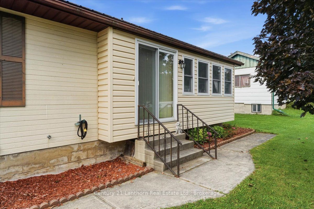 18 Dingman Street, Centre Hastings, ON K0K 2K0 photo 3