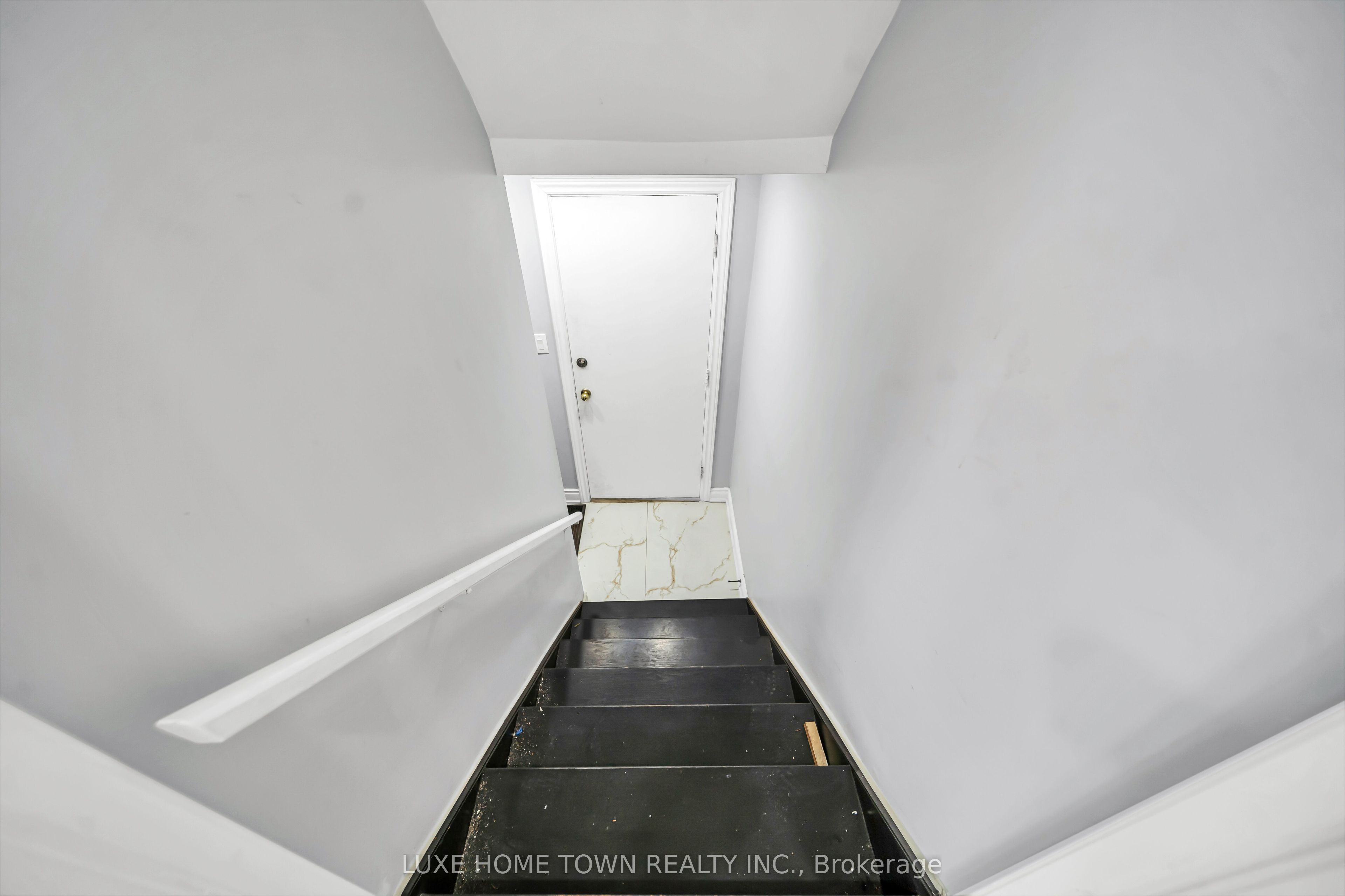37 Ferman (Lower) Drive, Guelph, ON N1H 7C9 photo 4