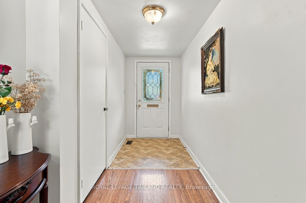 15 Medway Crescent, London North, ON N5X 3S9 photo 2