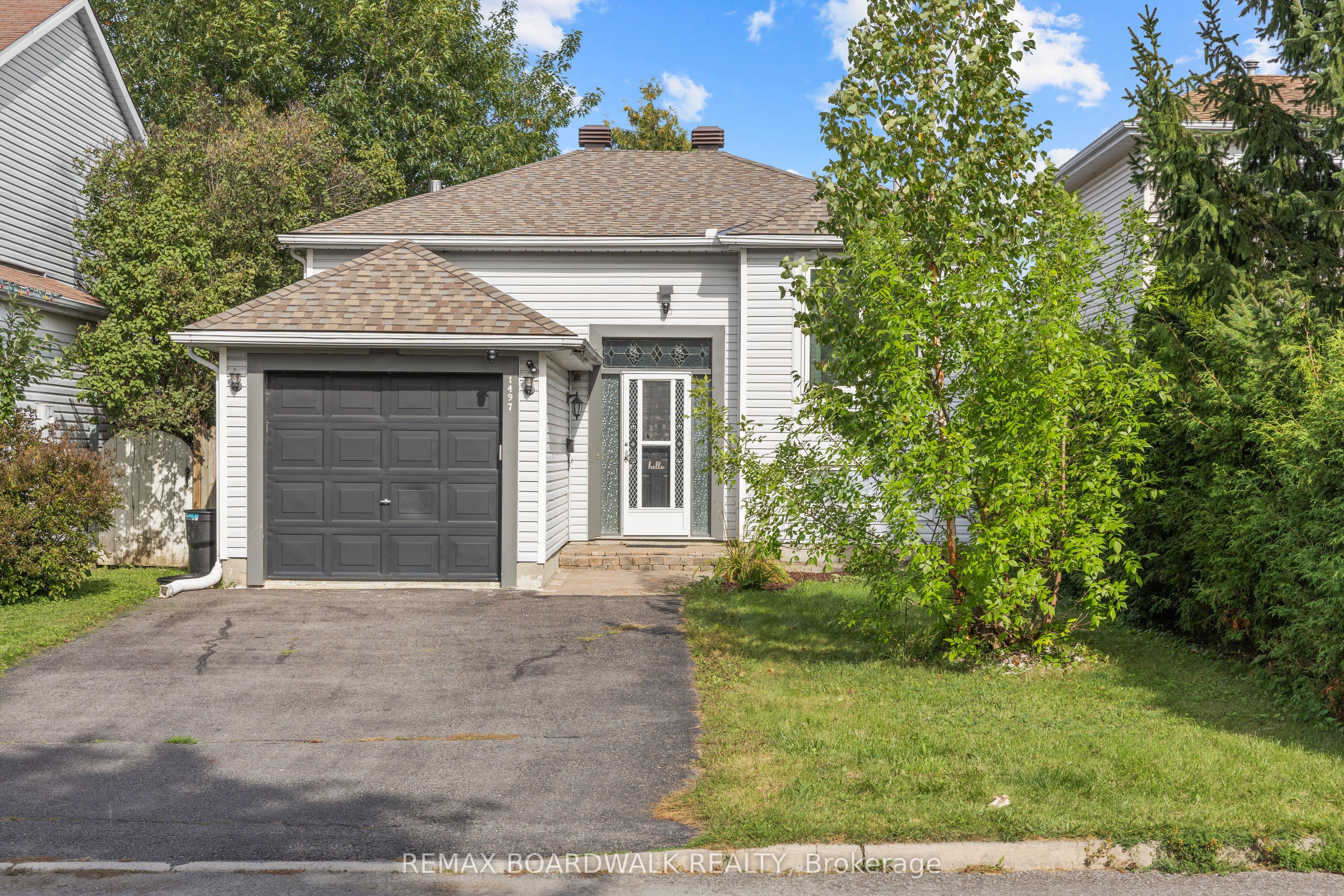 1497 Roberval Avenue, Orleans - Cumberland and Area, ON K4A 2C4 photo 2