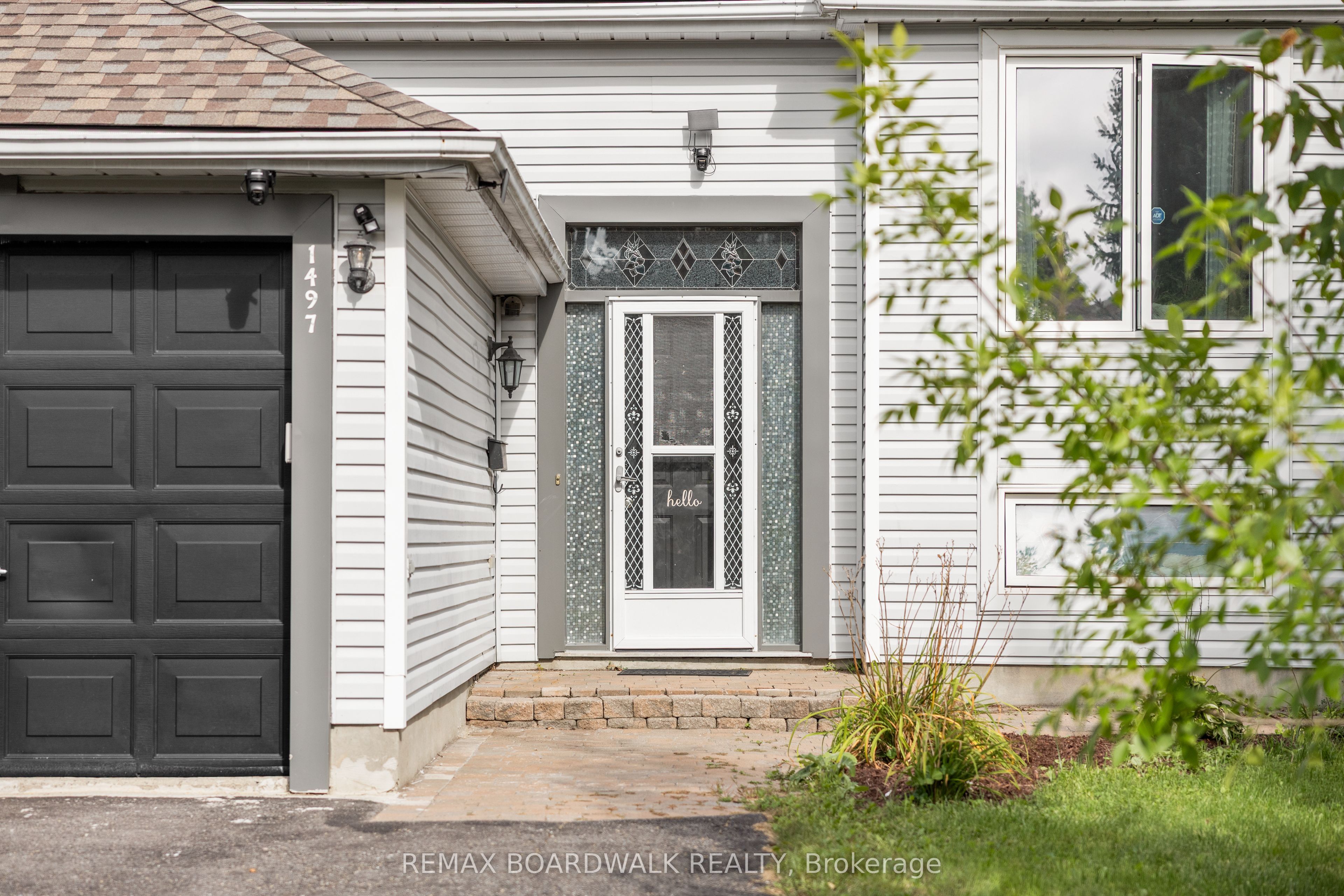 1497 Roberval Avenue, Orleans - Cumberland and Area, ON K4A 2C4 photo 3