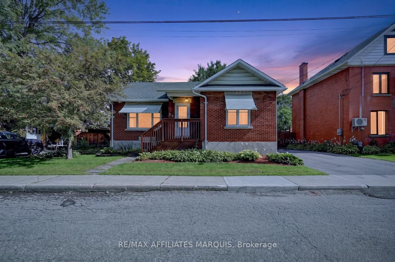 37 Ogden Avenue, Smiths Falls, ON K7A 2L7