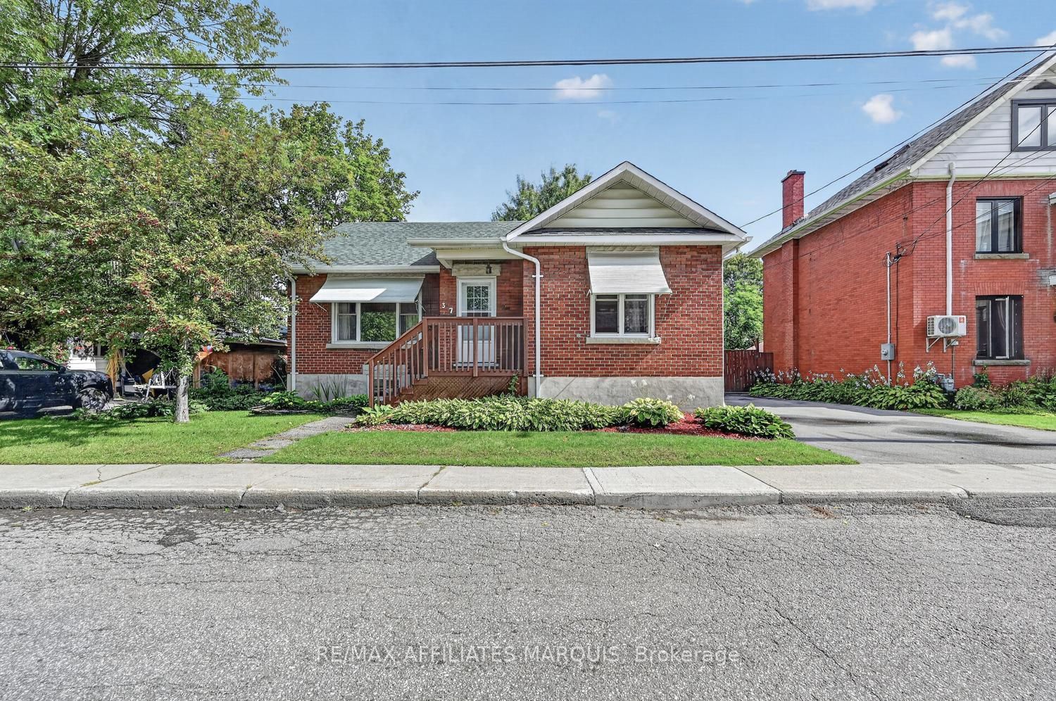 37 Ogden Avenue, Smiths Falls, ON K7A 2L7 photo 3