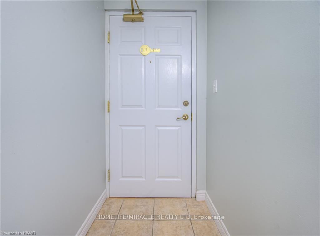 415 Grange Road 101, Guelph, ON N1E 0C4 photo 3