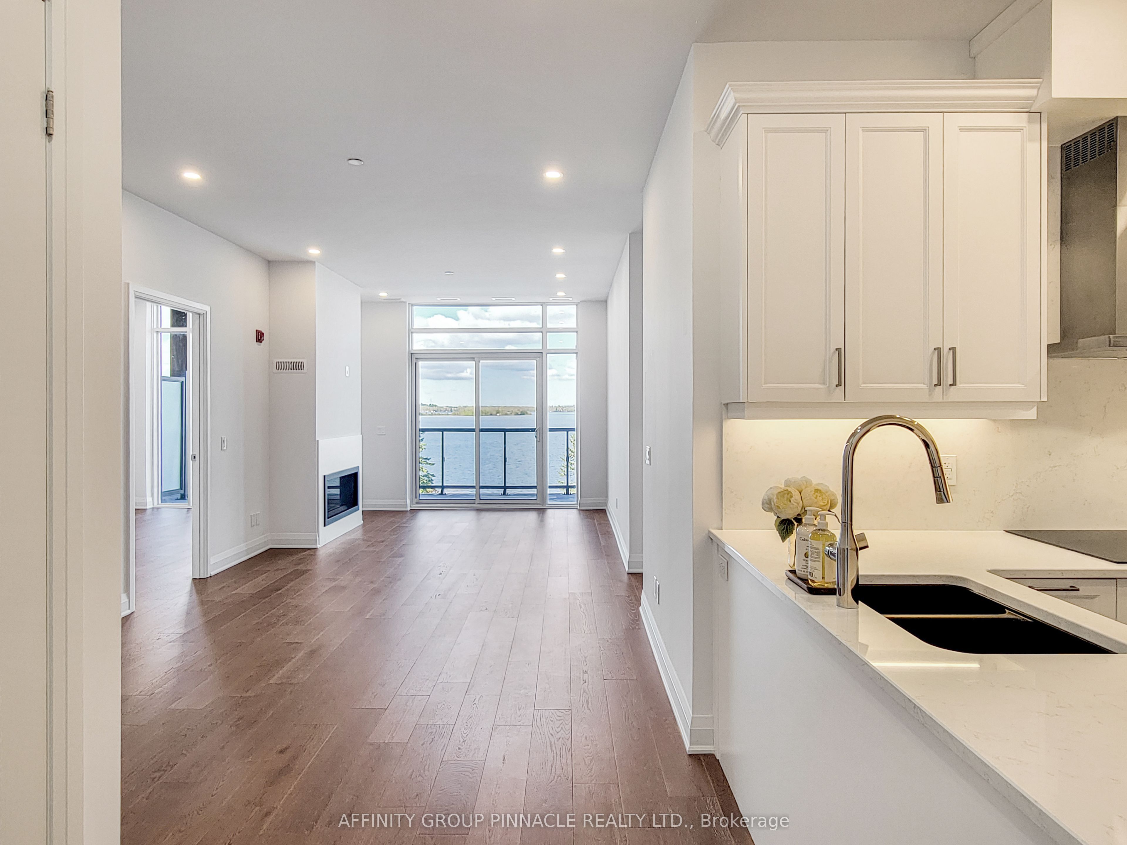 99 Louisa Street 309, Kawartha Lakes, ON K0M 1N0 photo 4