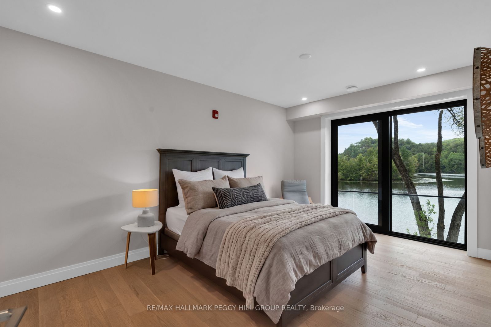 32 Brunel Road 103, Huntsville, ON P1H 1P5 photo 5