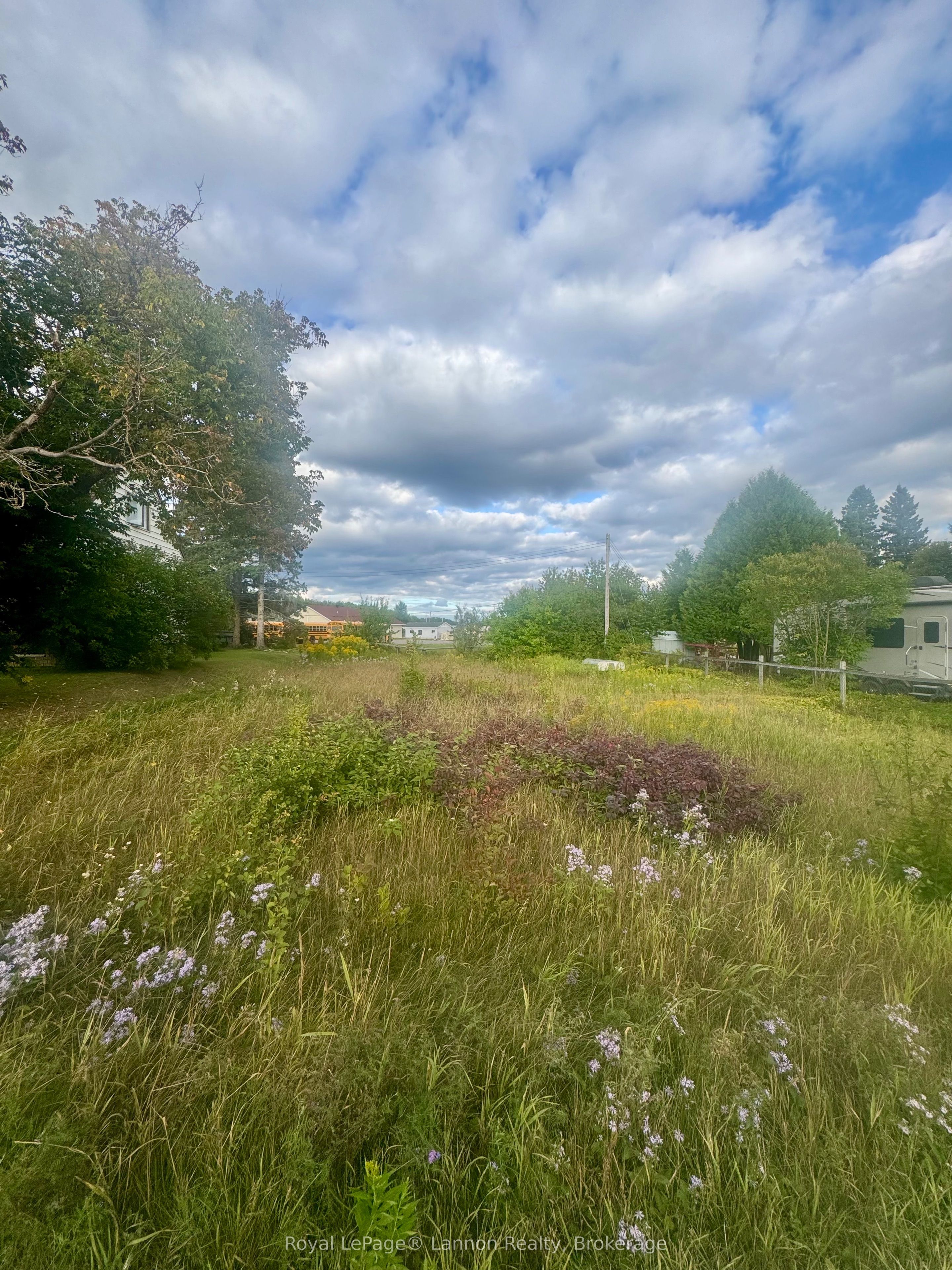 126 John Street, Nipigon, ON P0T 2J0