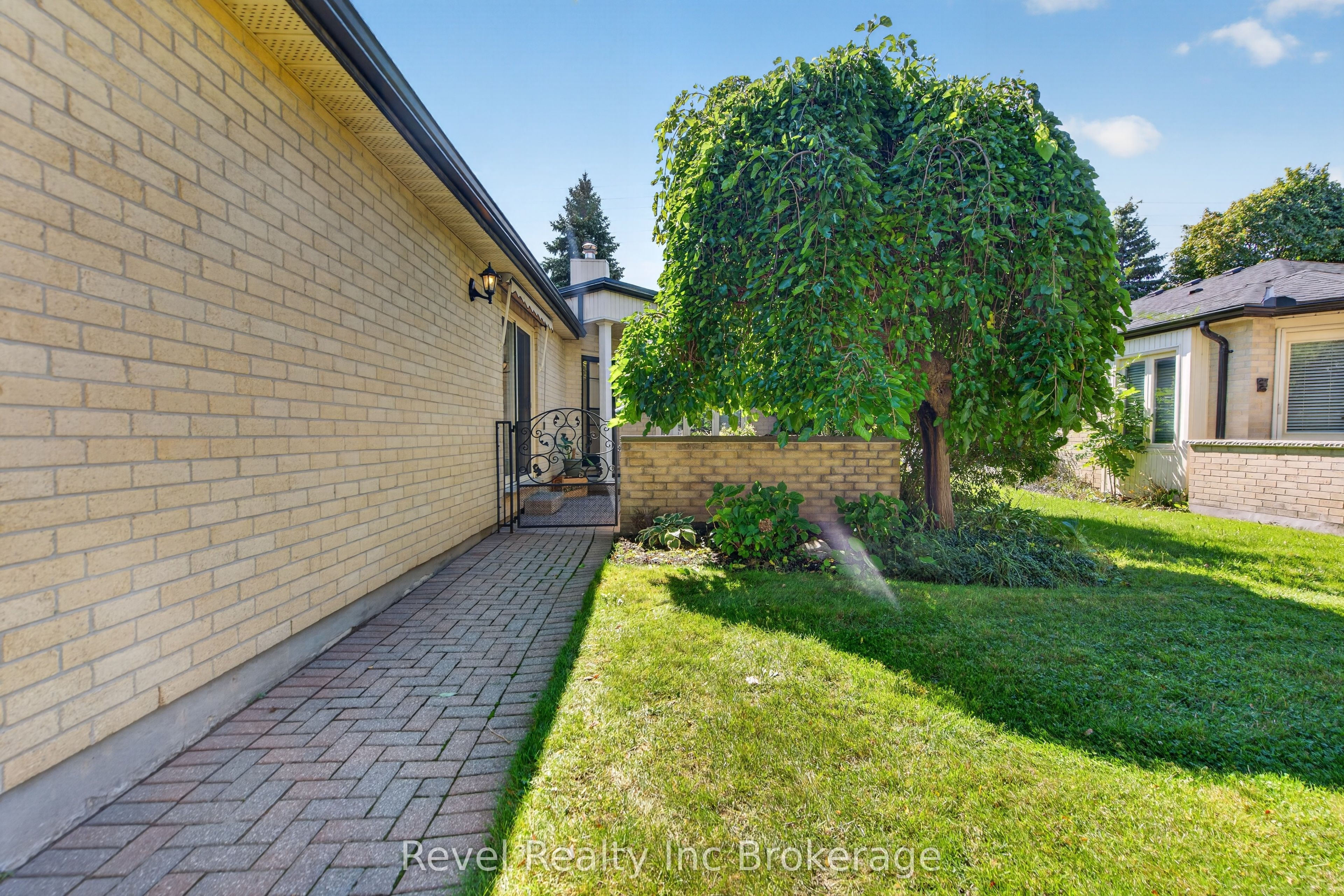 163 Pine Valley Drive 16, London South, ON N6J 4R1 photo 3