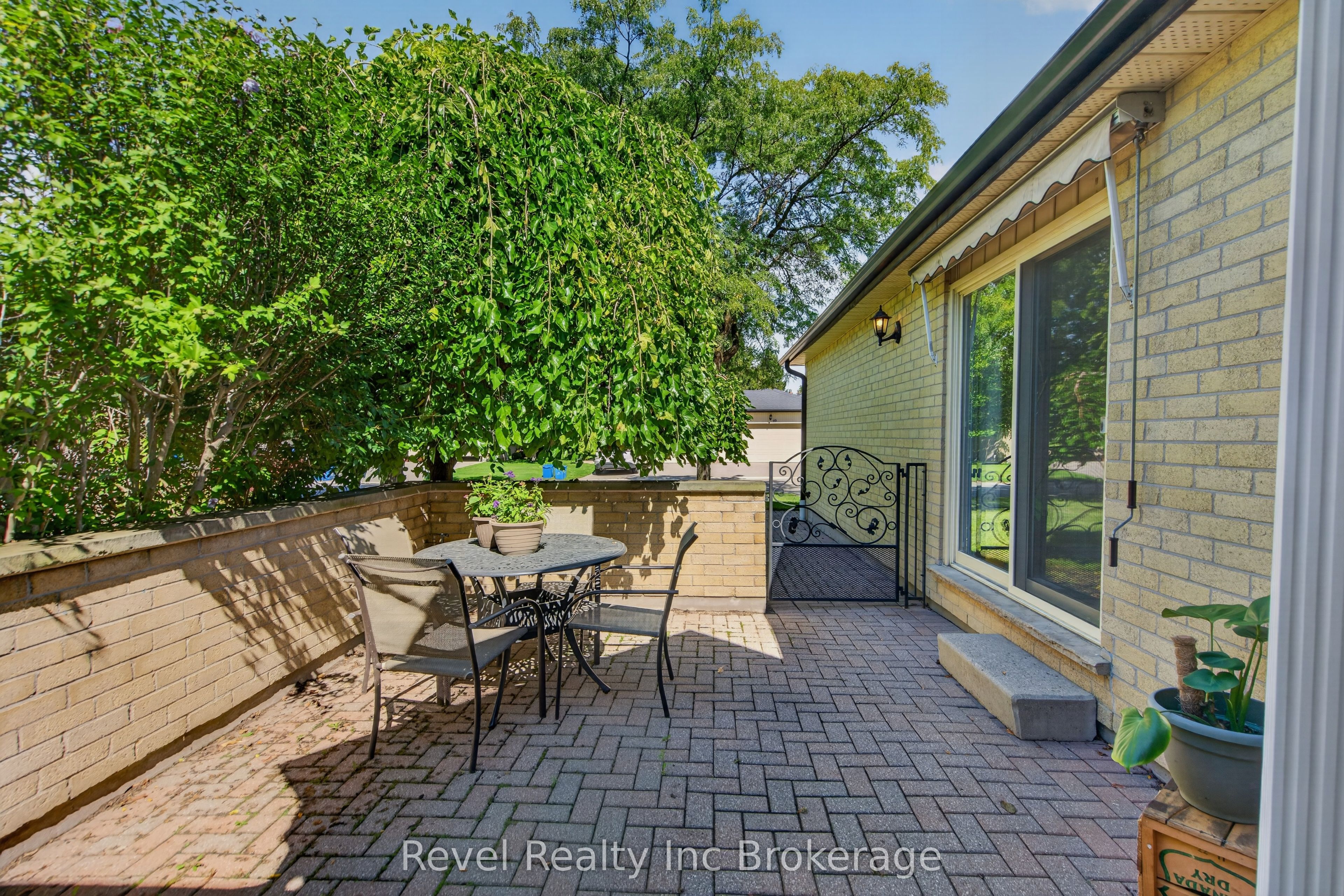 163 Pine Valley Drive 16, London South, ON N6J 4R1 photo 5