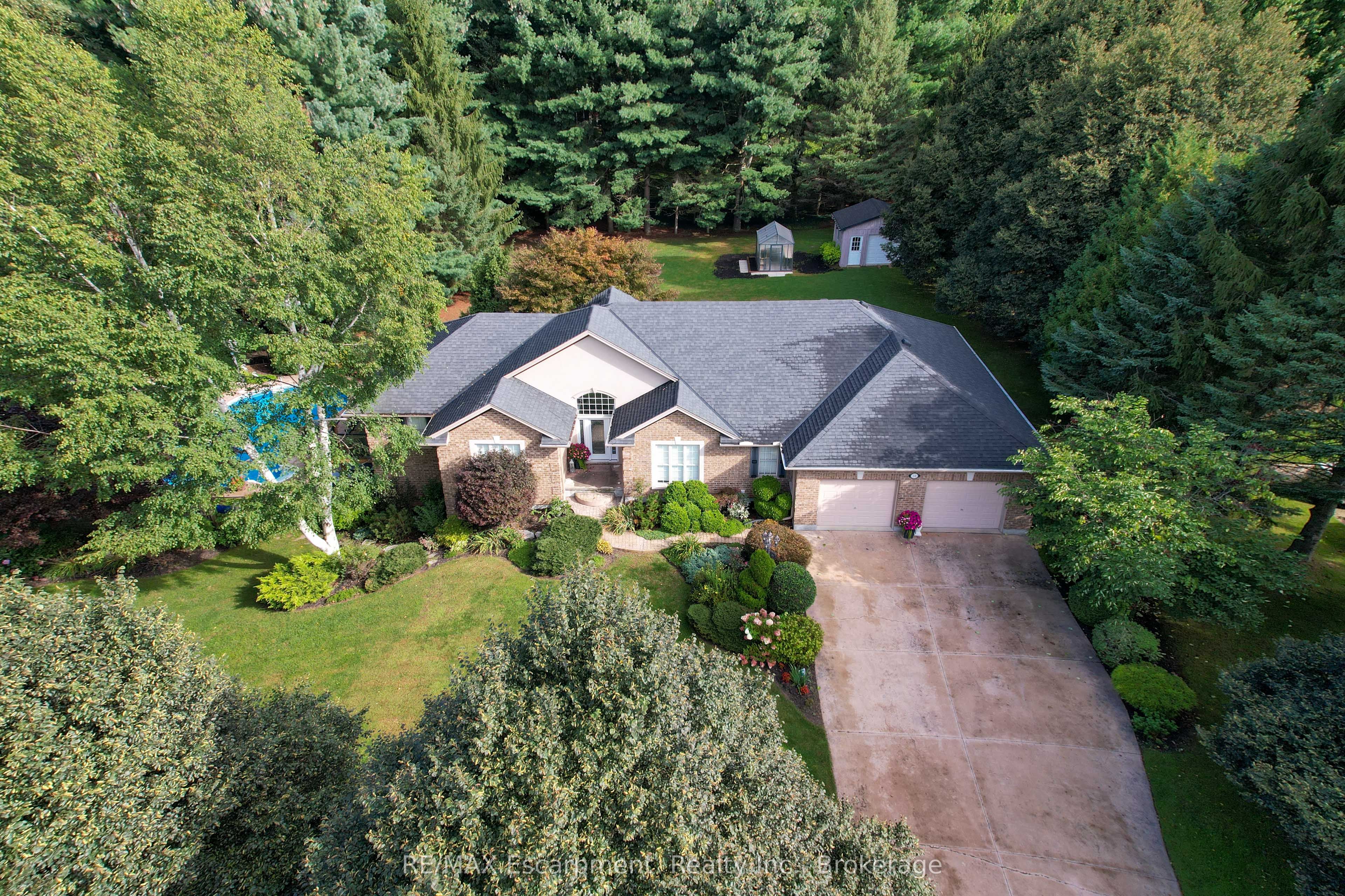 31 Alder Crescent, Pelham, ON L0S 1C0