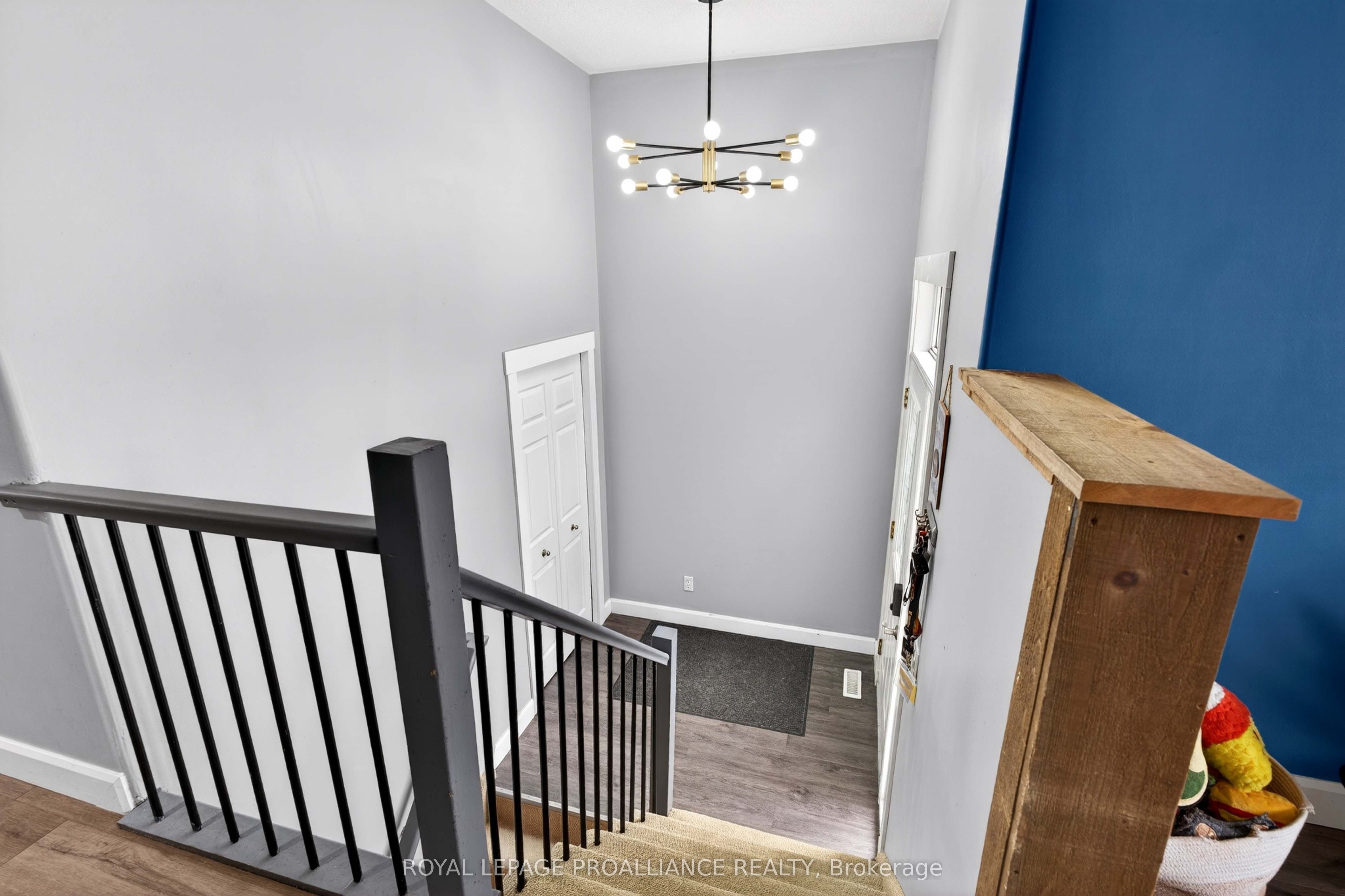 733 Tanner Drive, Kingston, ON K7M 8Y2 photo 3