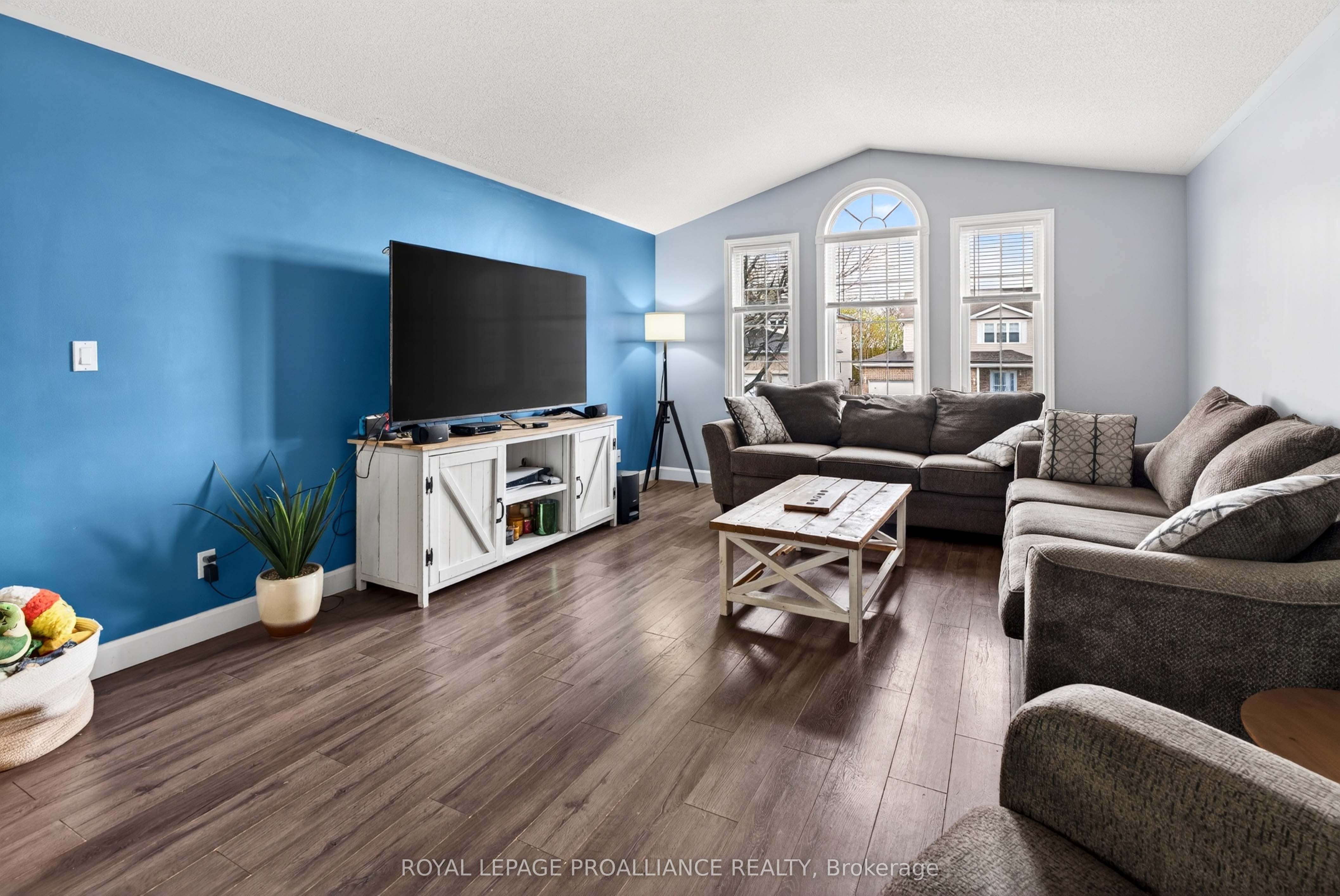 733 Tanner Drive, Kingston, ON K7M 8Y2 photo 4