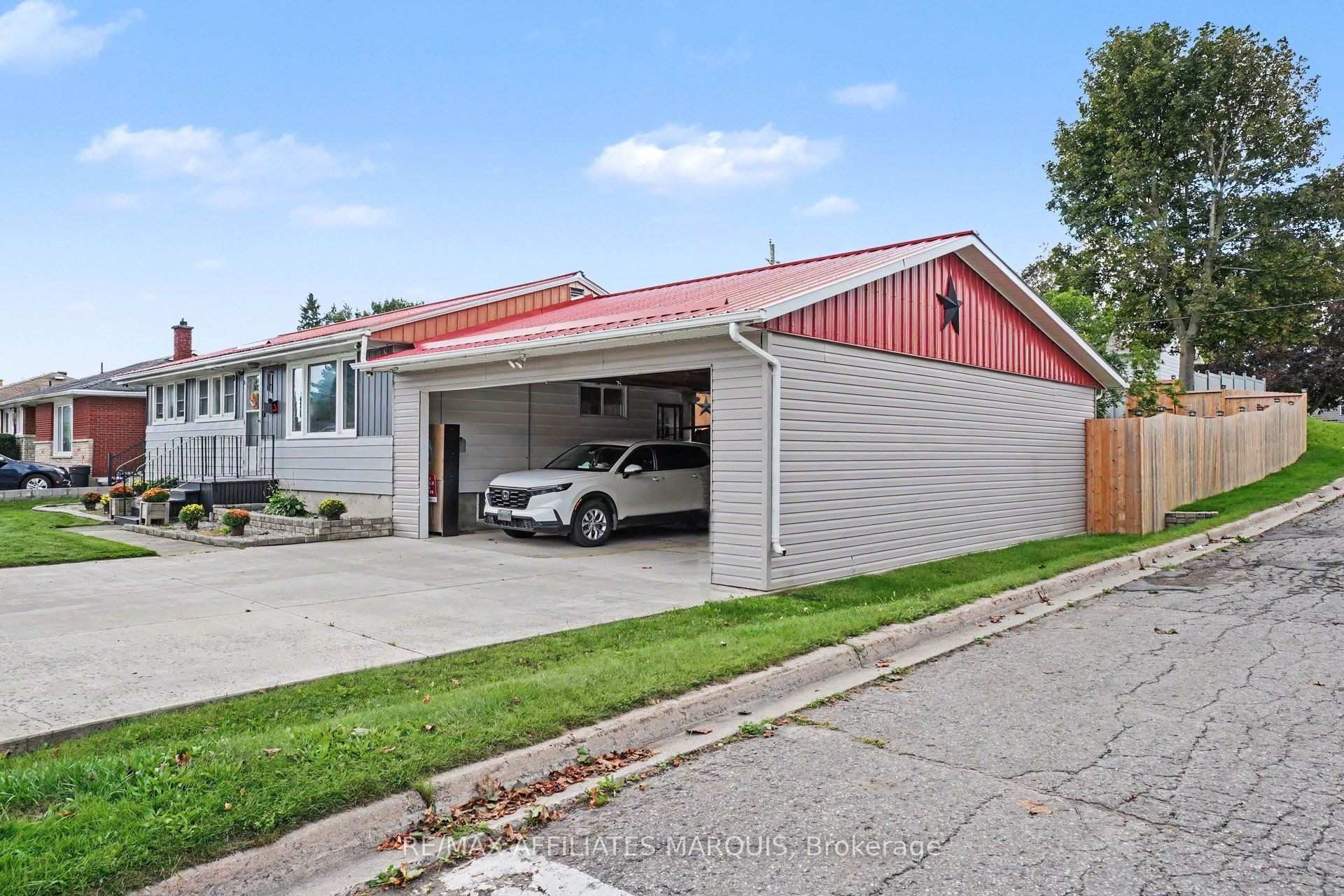 86 Jasper Avenue, Smiths Falls, ON K7A 4E1 photo 3
