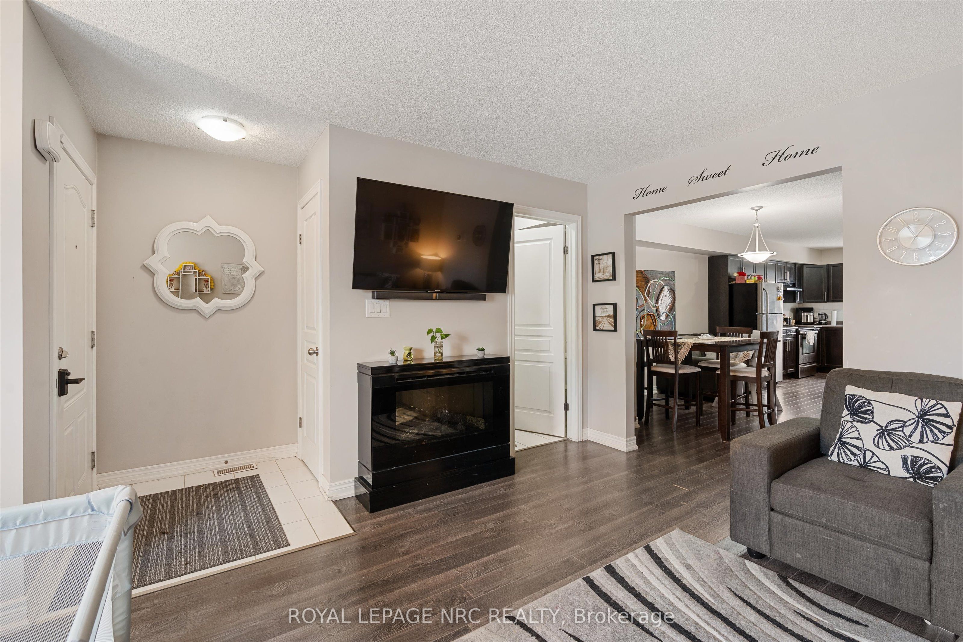 6118 Kelsey Crescent 6, Niagara Falls, ON L2H 0M6 photo 3