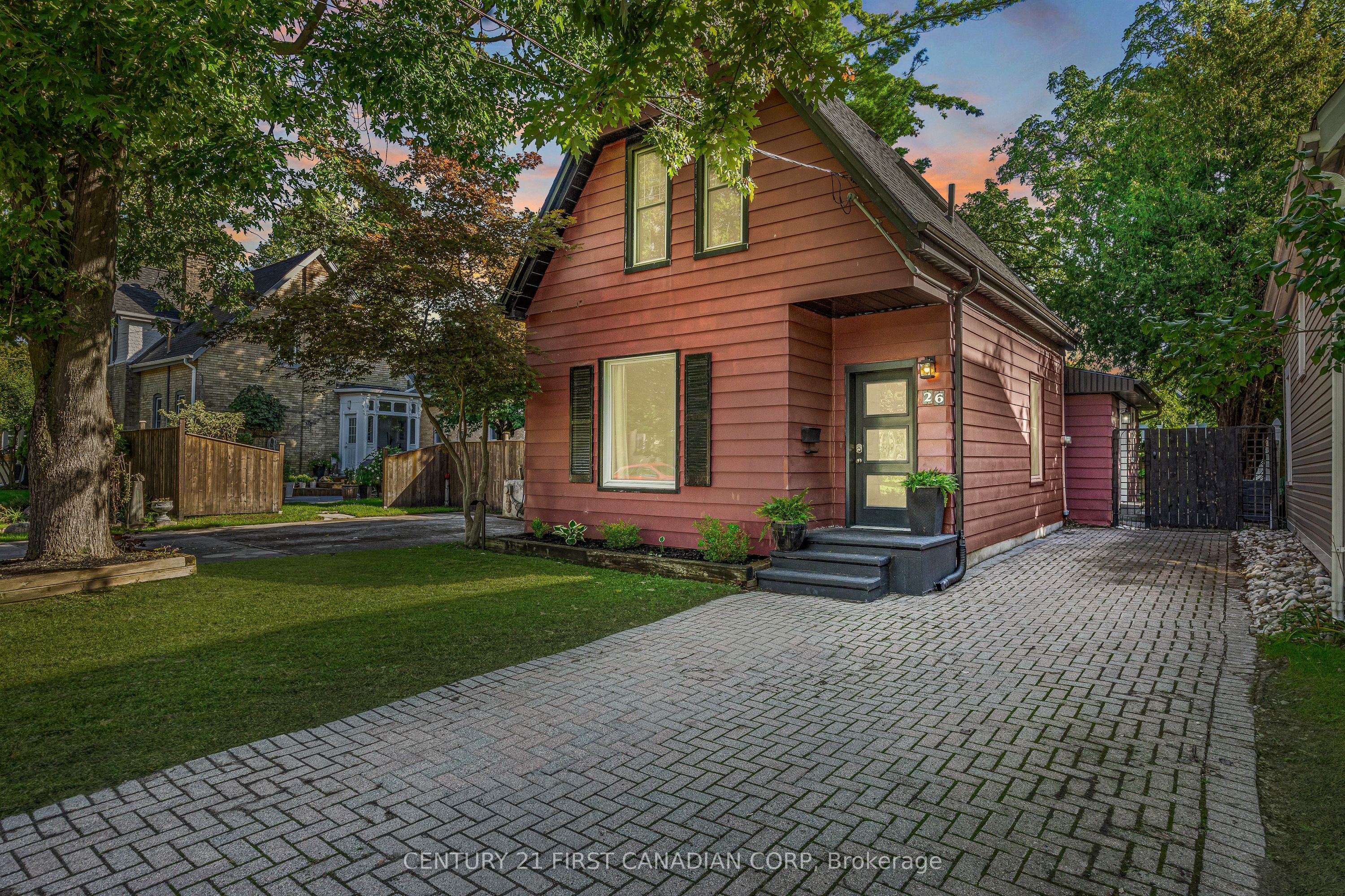 26 Thornton Avenue, London East, ON N5Y 2Y2