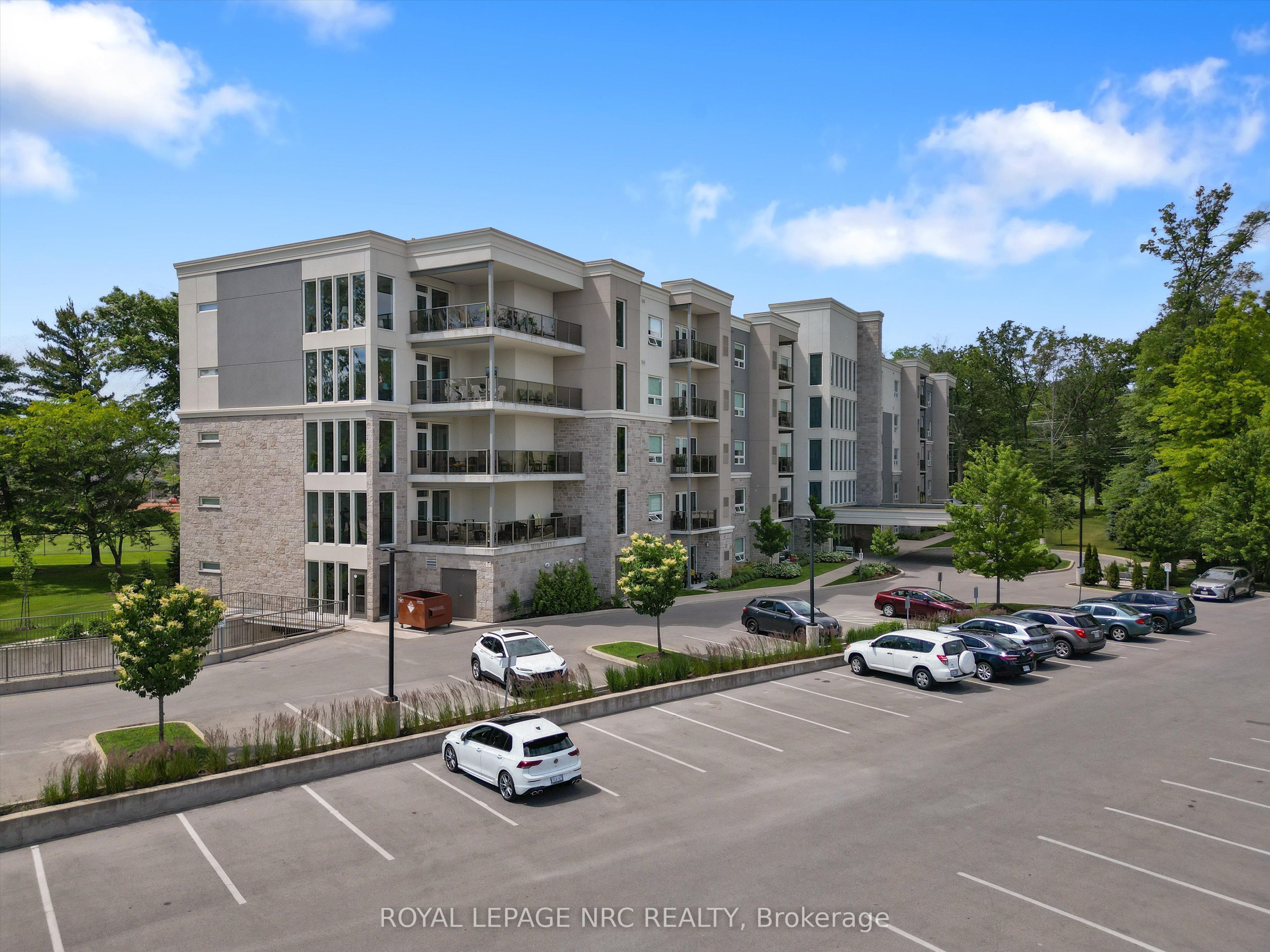 105 Vansickle Road S 107, St. Catharines, ON L2S 0G4 photo 3