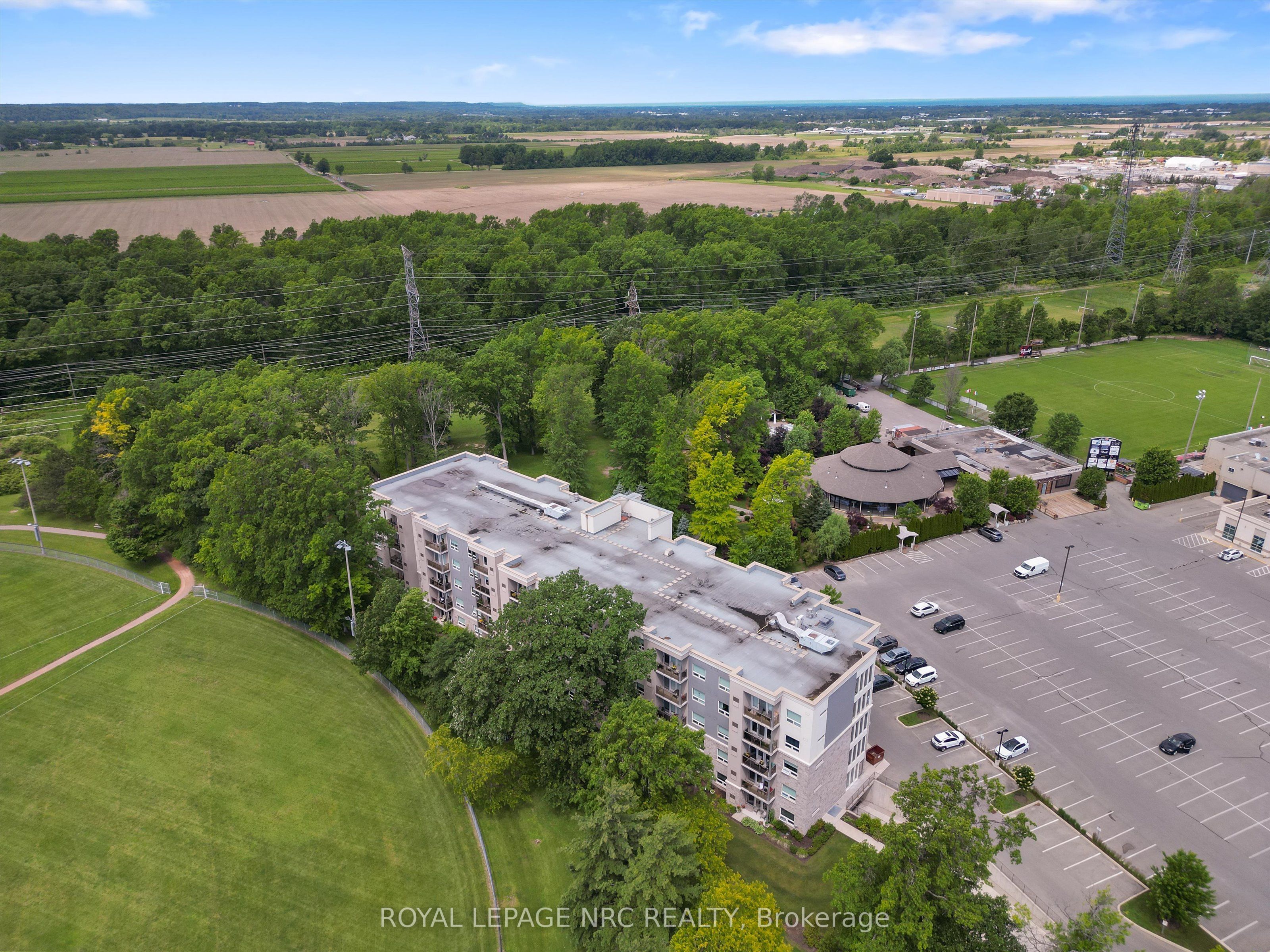 105 Vansickle Road S 107, St. Catharines, ON L2S 0G4 photo 4