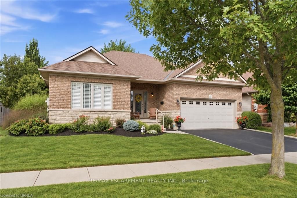 45 Irongate Drive, Brant, ON N3L 4G3 photo 2