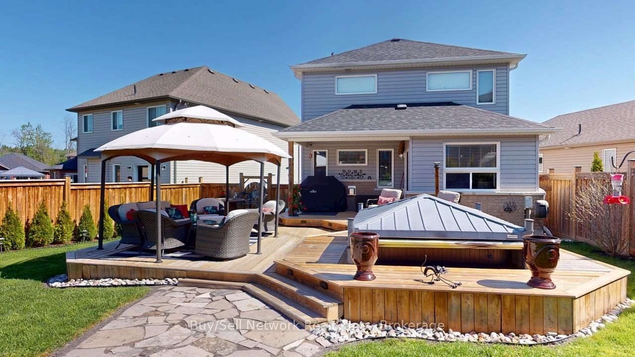 12 Summer Lane, Peterborough, ON K9L 0G4 photo 2