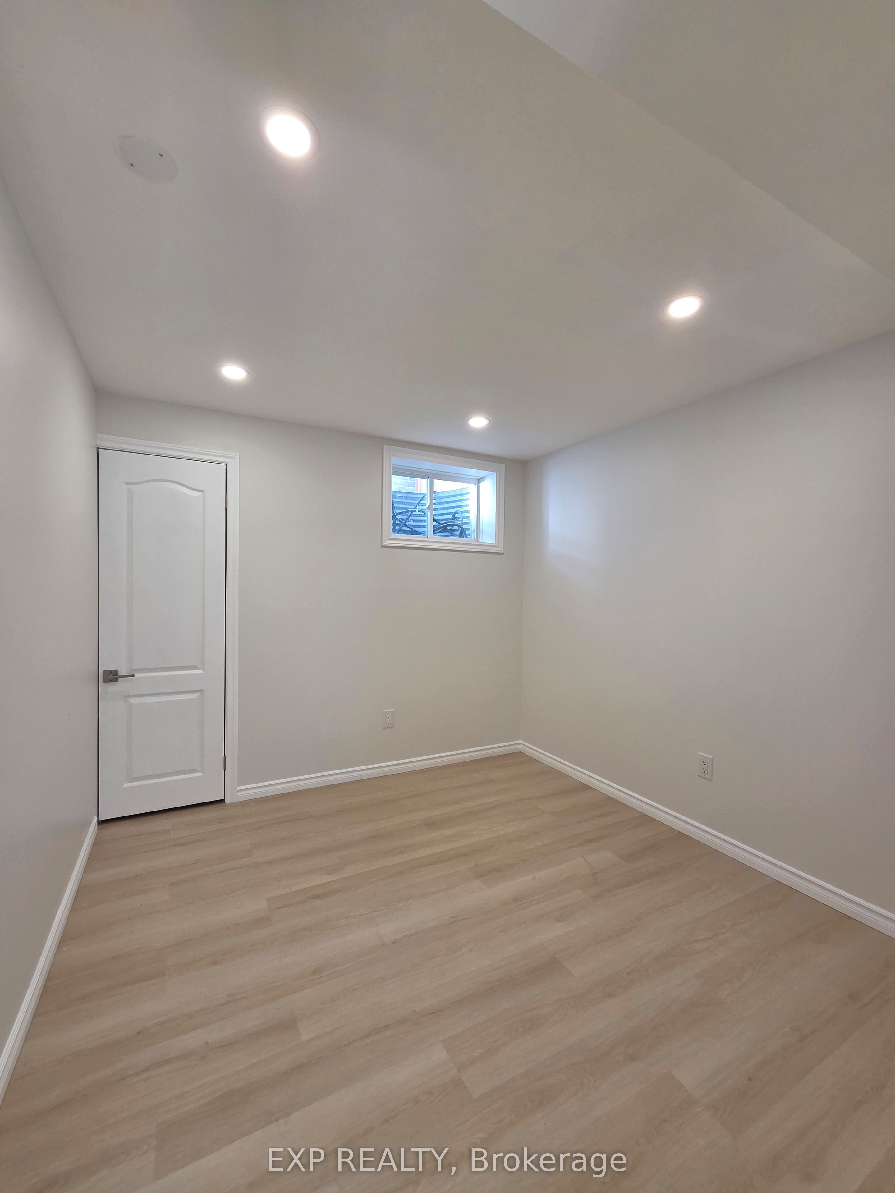 41 Queensgate Crescent BSMT, Woolwich, ON N0B 1M0 photo 4